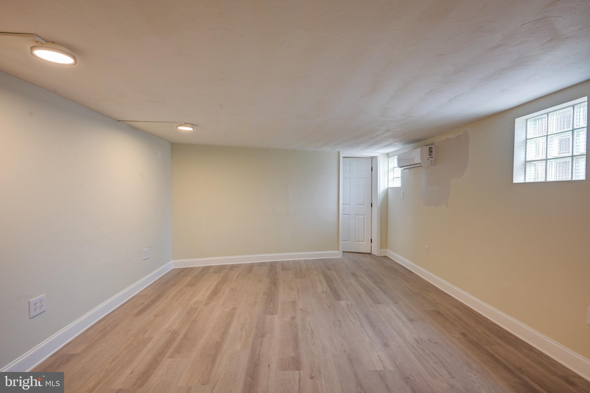 PARKVILLE - Residential