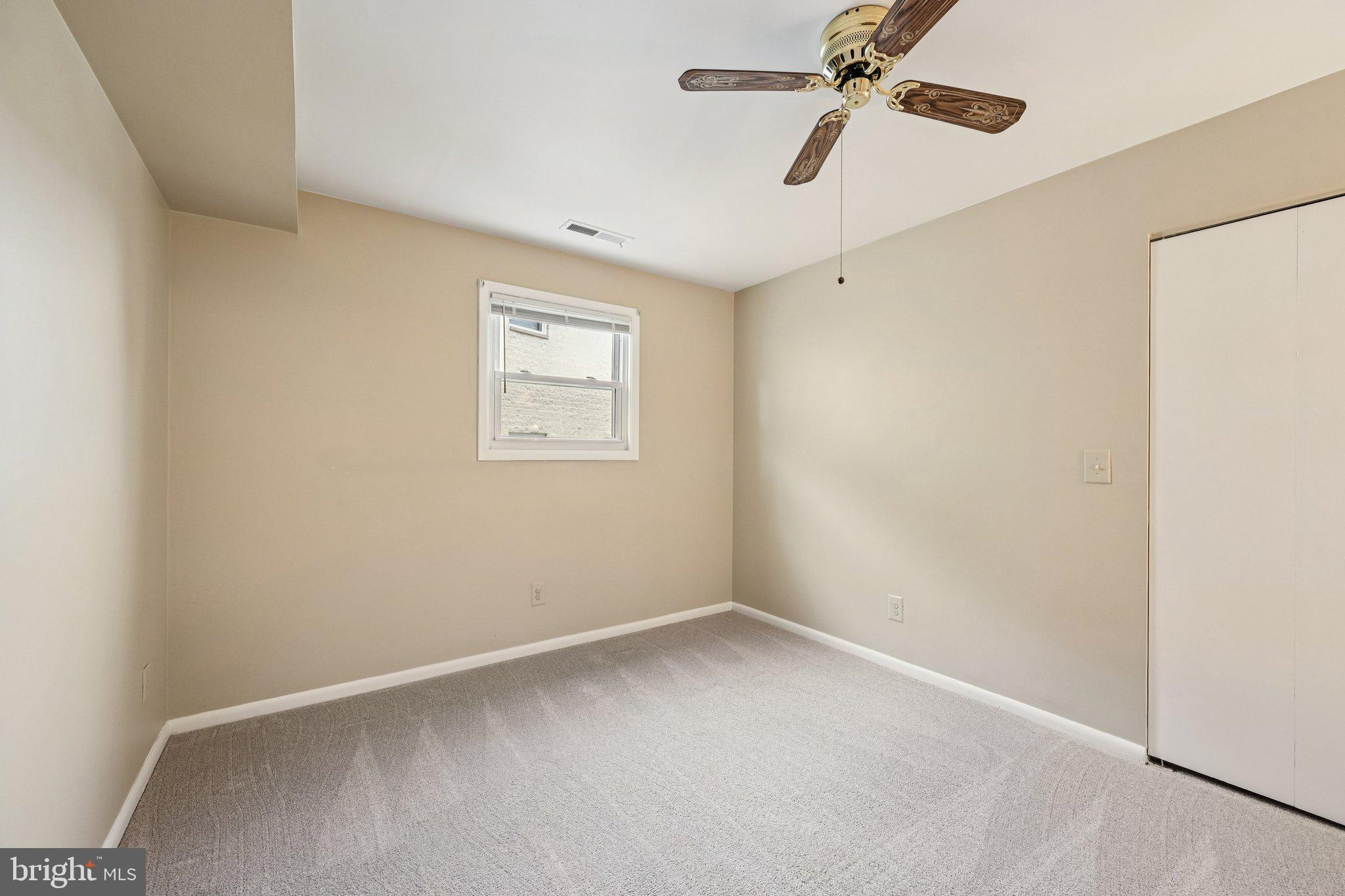 WARREN LODGE CONDOMINIUMS - Residential