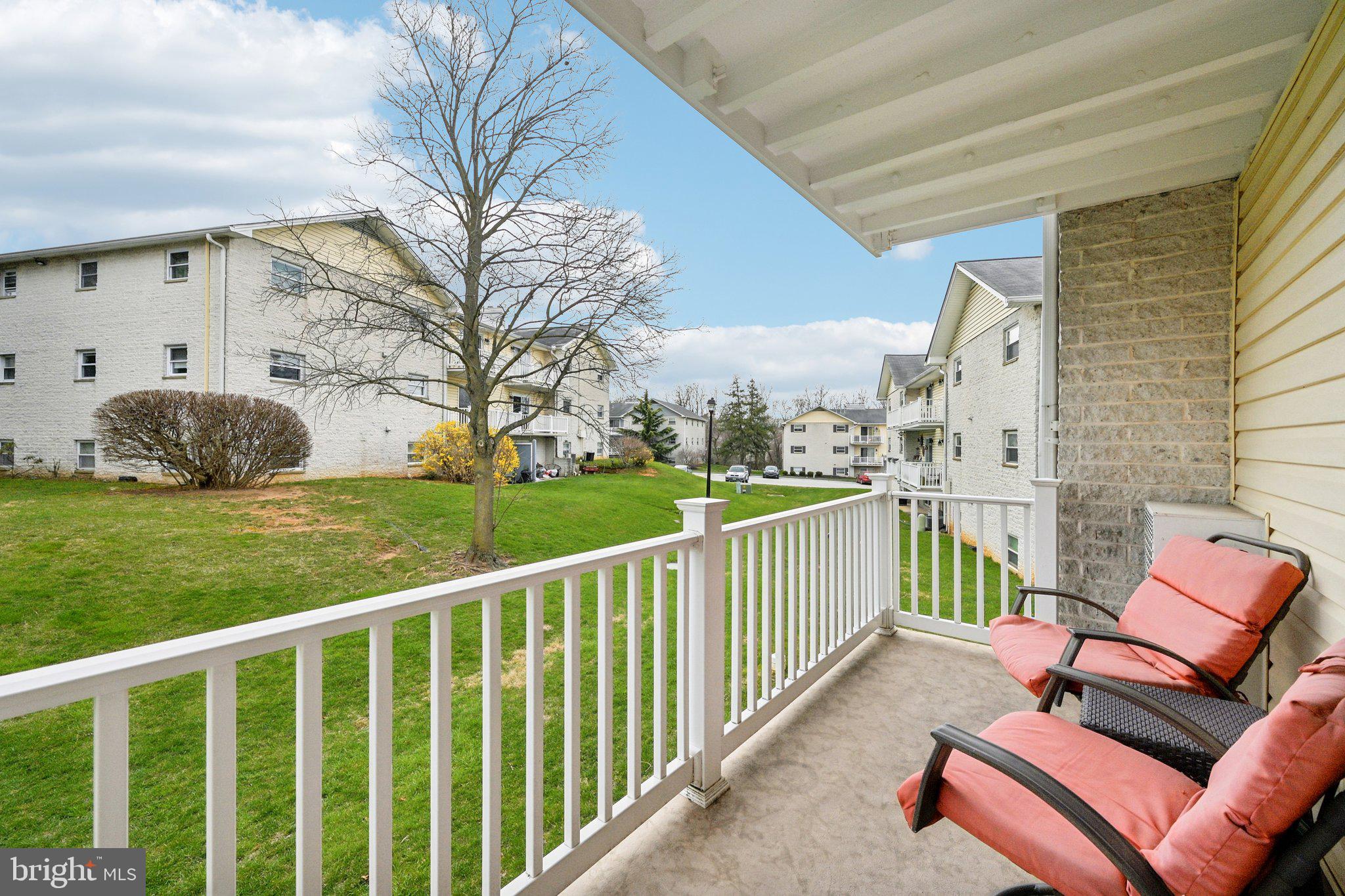 WARREN LODGE CONDOMINIUMS - Residential