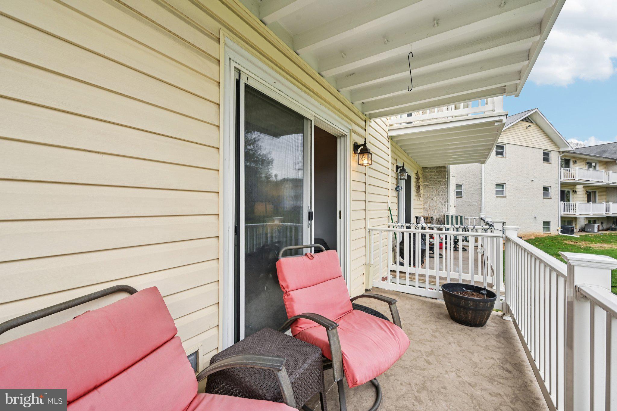 WARREN LODGE CONDOMINIUMS - Residential