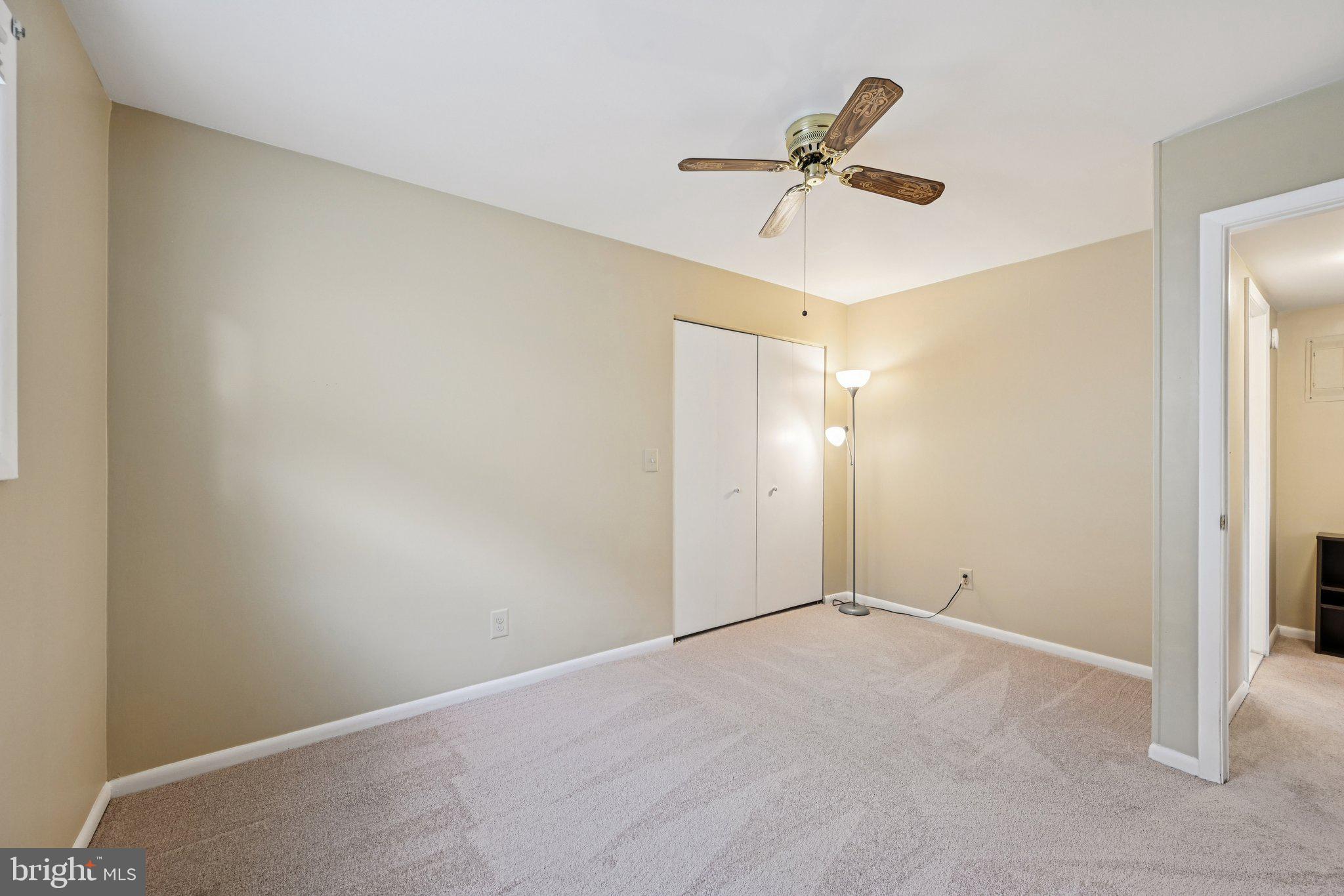 WARREN LODGE CONDOMINIUMS - Residential