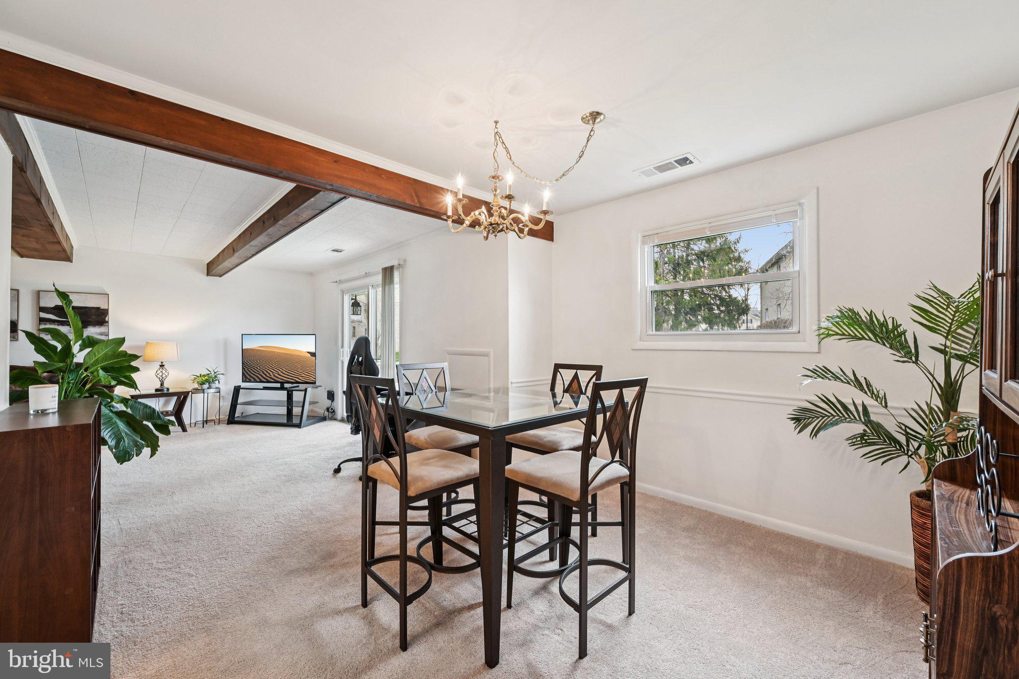 WARREN LODGE CONDOMINIUMS - Residential