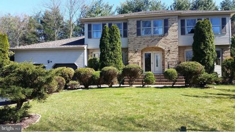 16 GLENBROOK COURT LAWRENCEVILLE NJ 08648