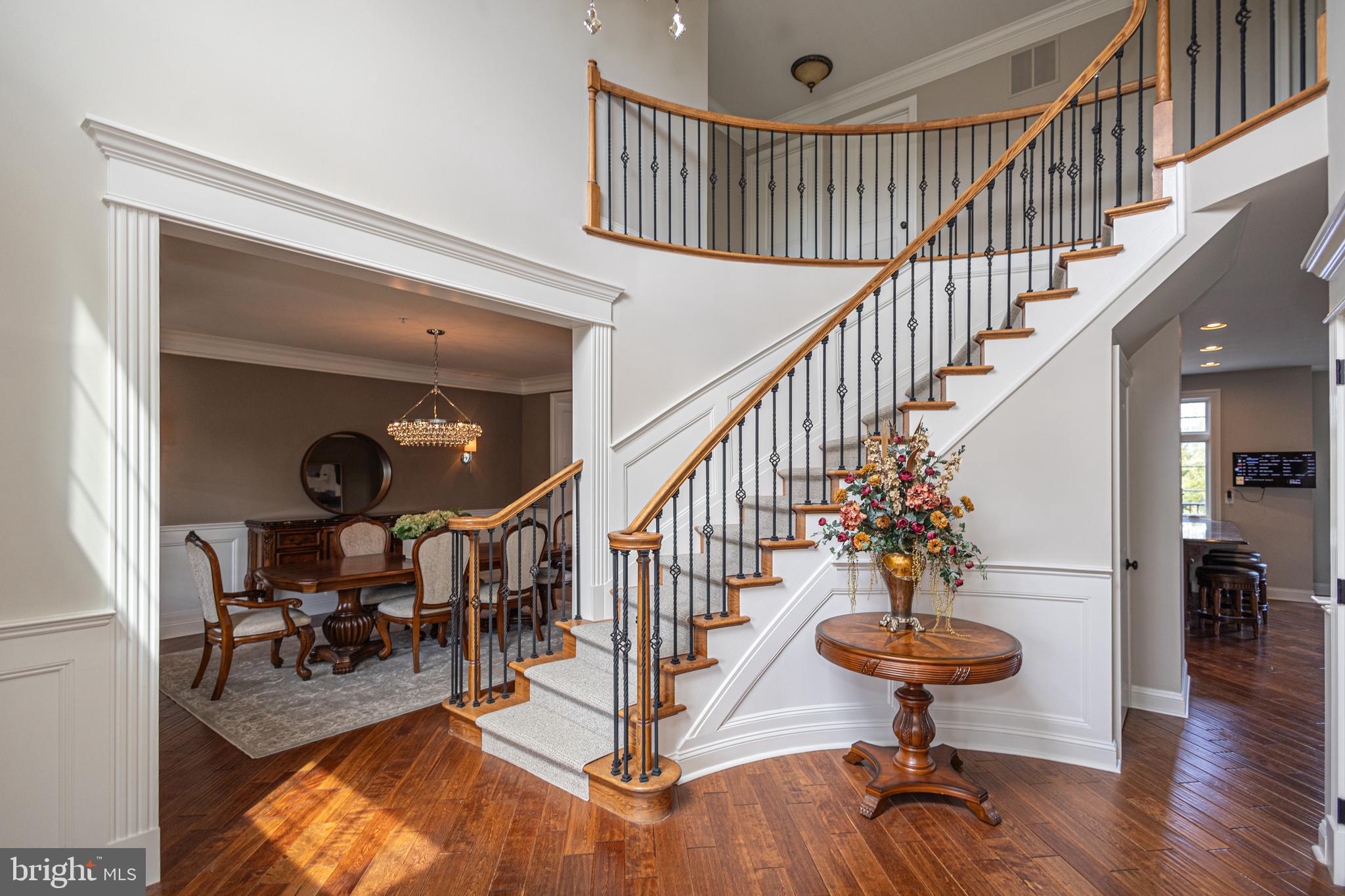 DARK HOLLOW - Residential