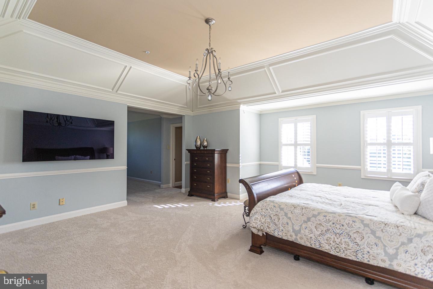 DARK HOLLOW - Residential