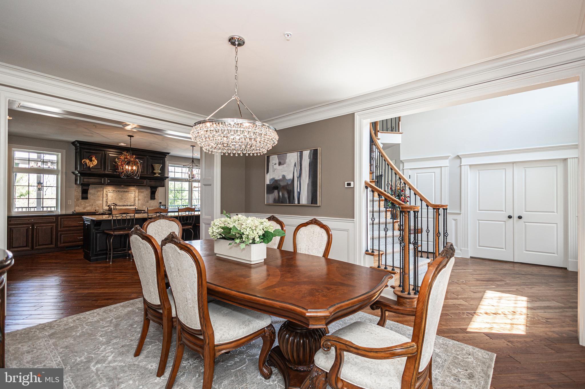 DARK HOLLOW - Residential