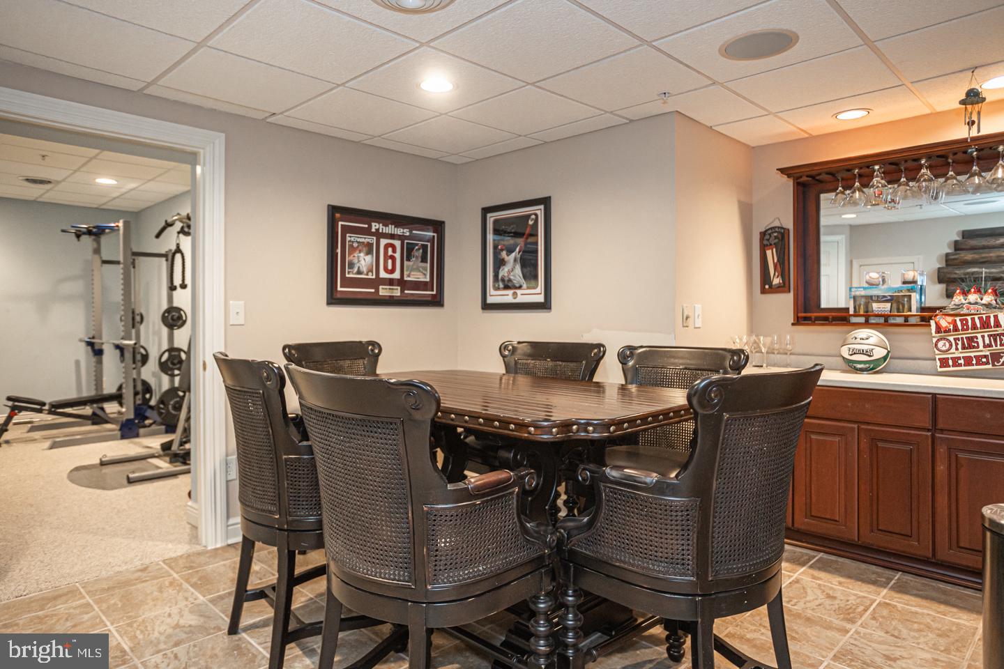 DARK HOLLOW - Residential