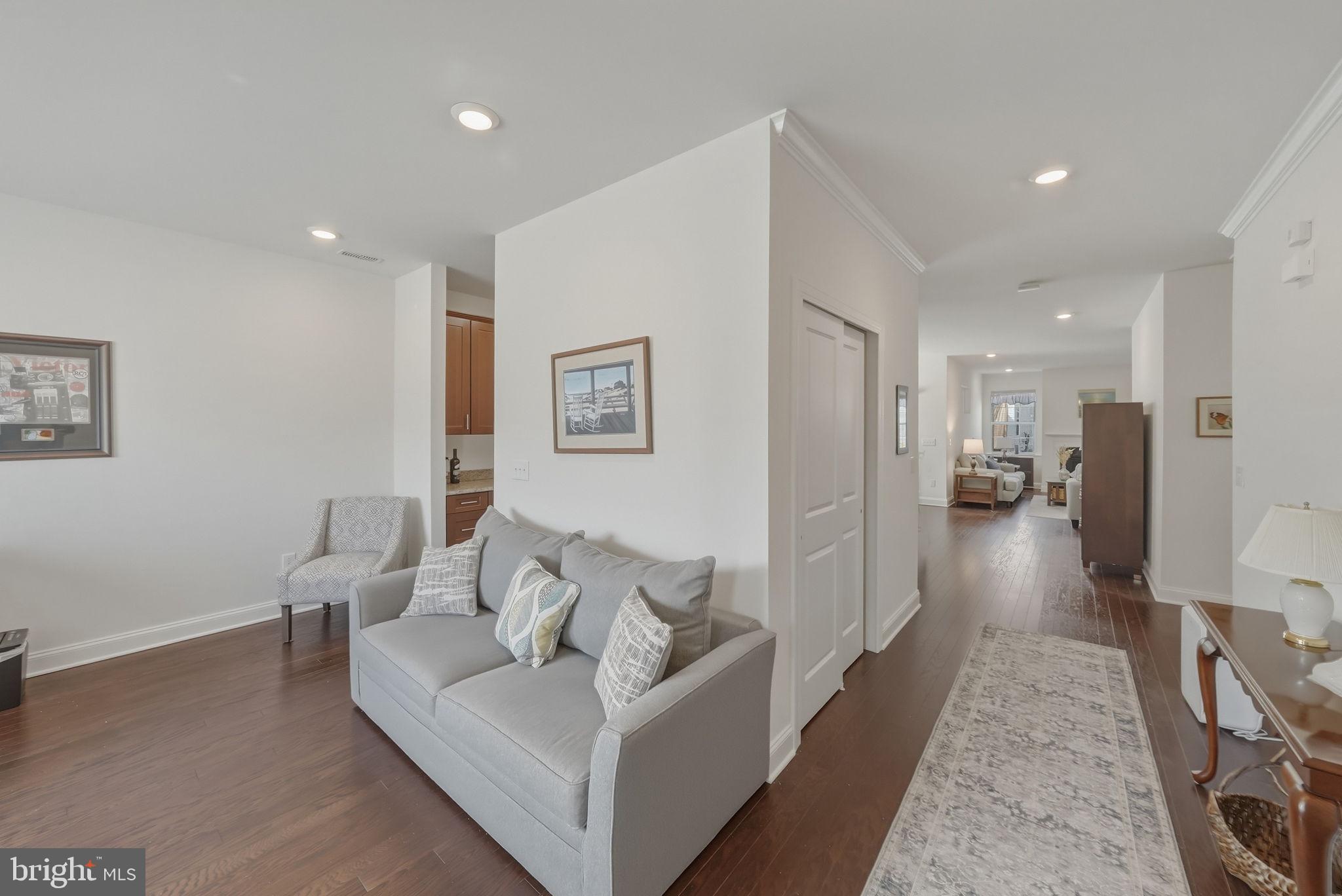 40 BOARDWALK DRIVE