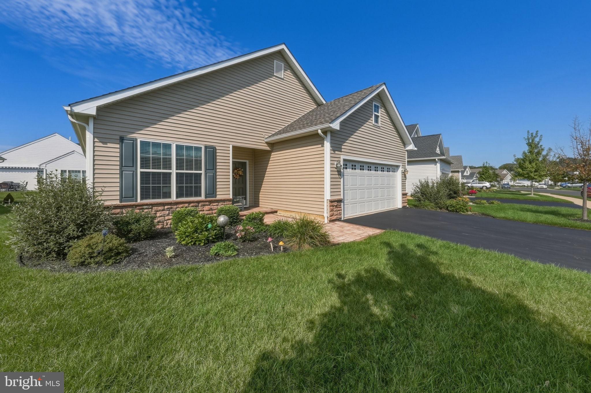 40 BOARDWALK DRIVE