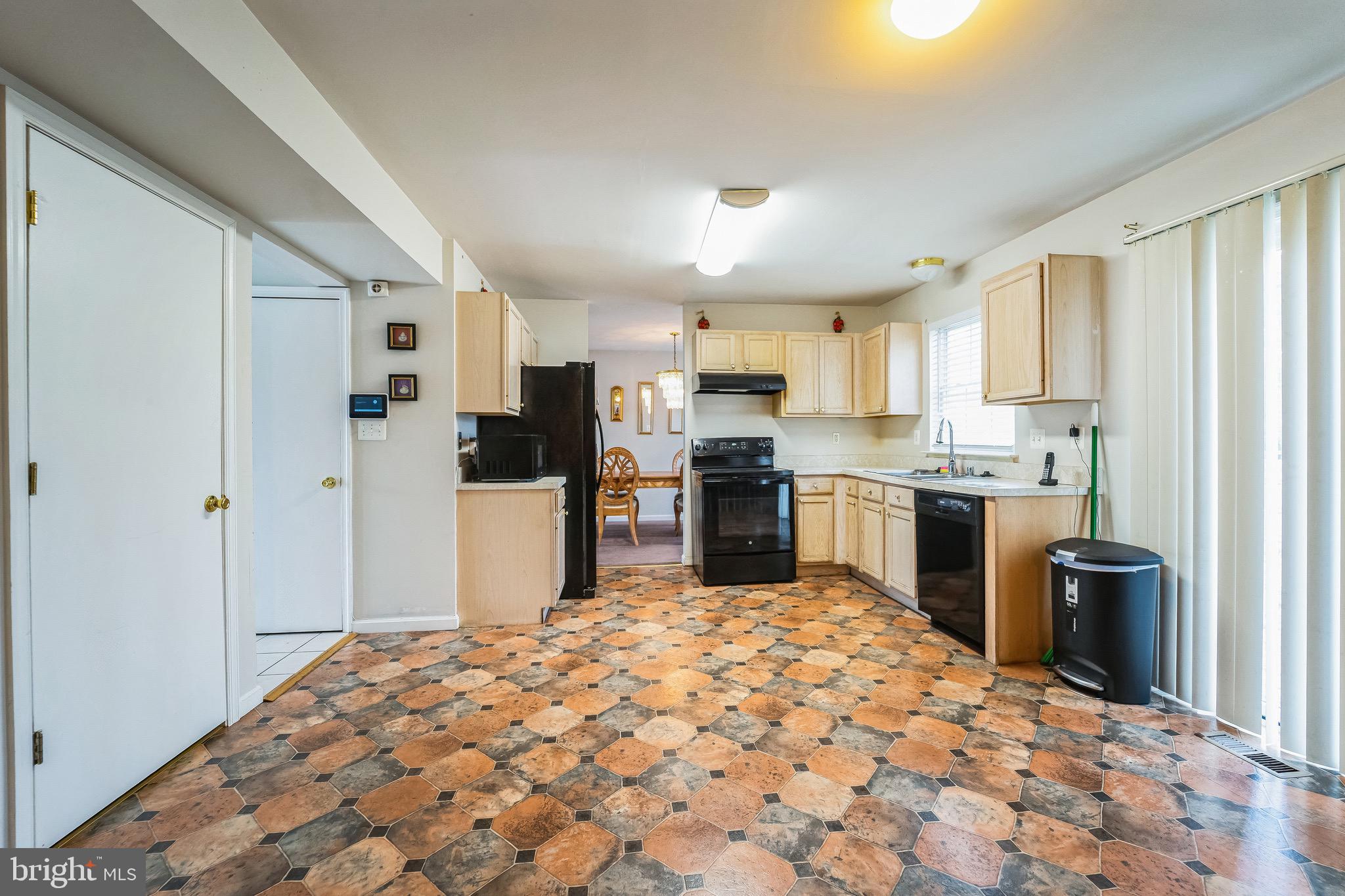 MAYFIELD - Residential