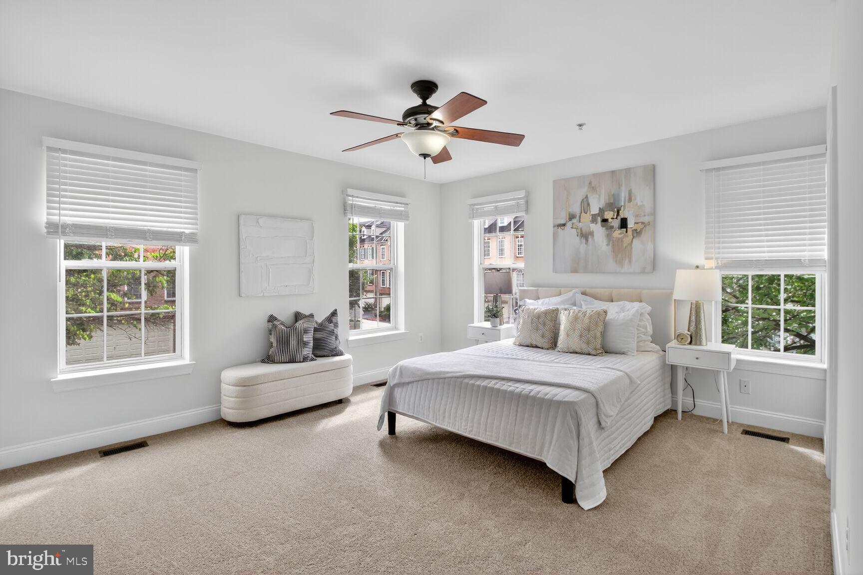 QUINCE ORCHARD PARK - Residential