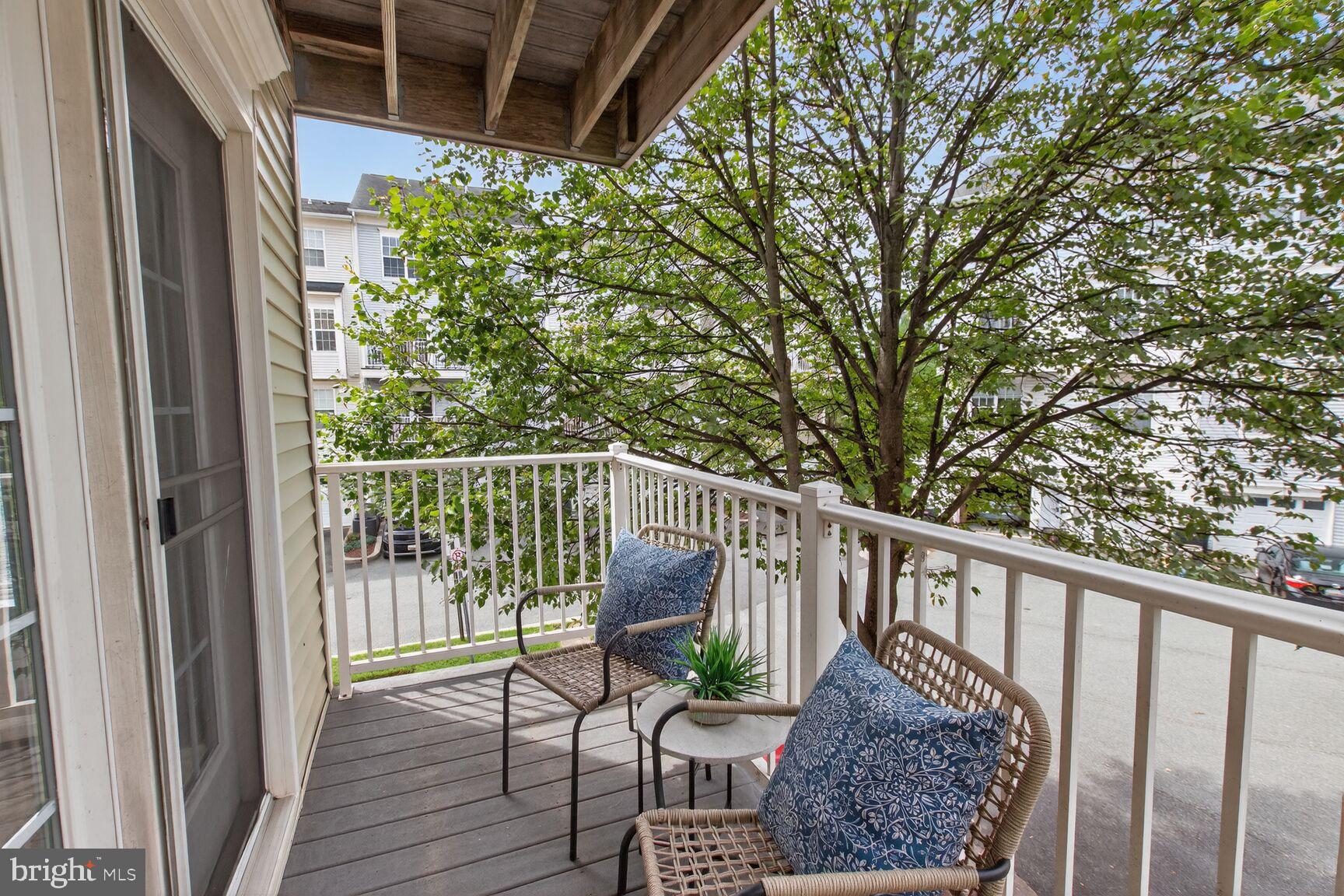 QUINCE ORCHARD PARK - Residential