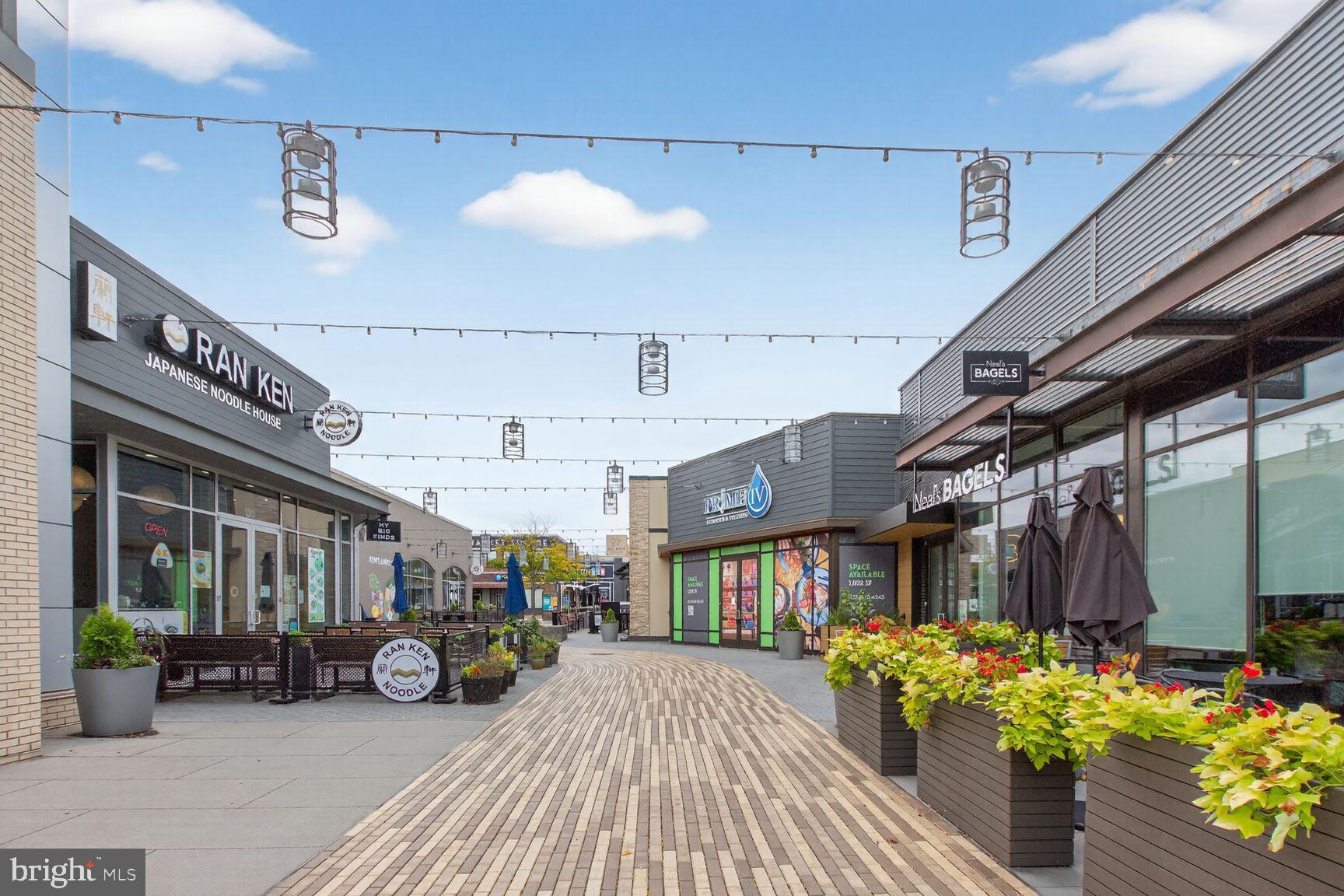 QUINCE ORCHARD PARK - Residential