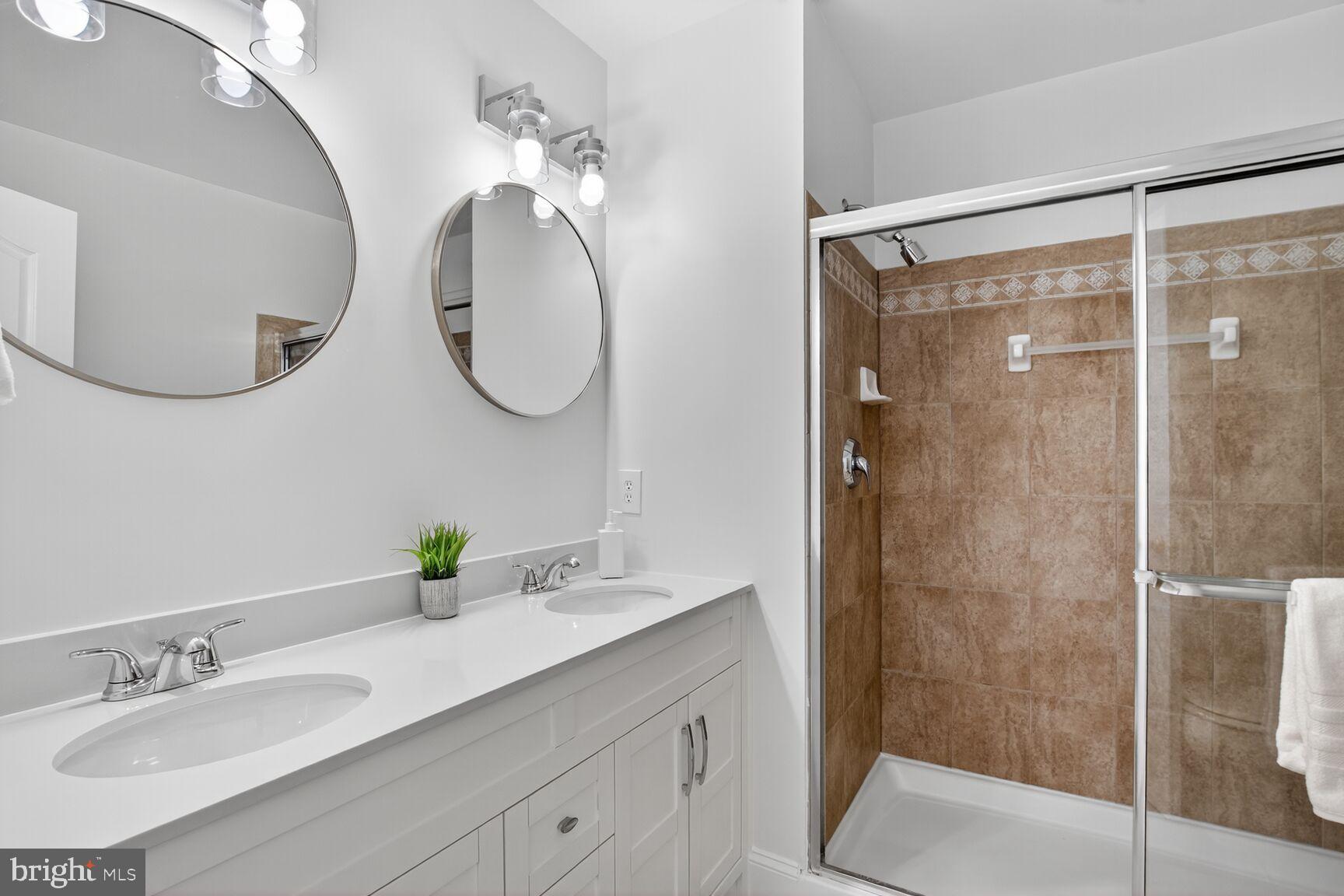 QUINCE ORCHARD PARK - Residential