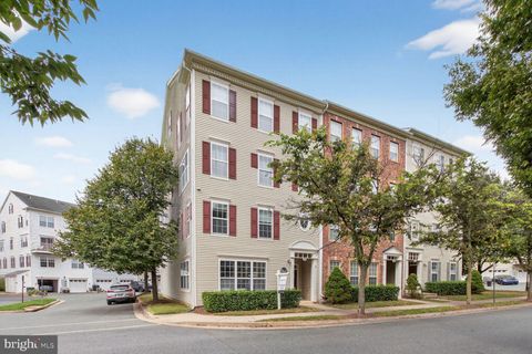 23 SWANTON LANE 100 GAITHERSBURG MD 20878