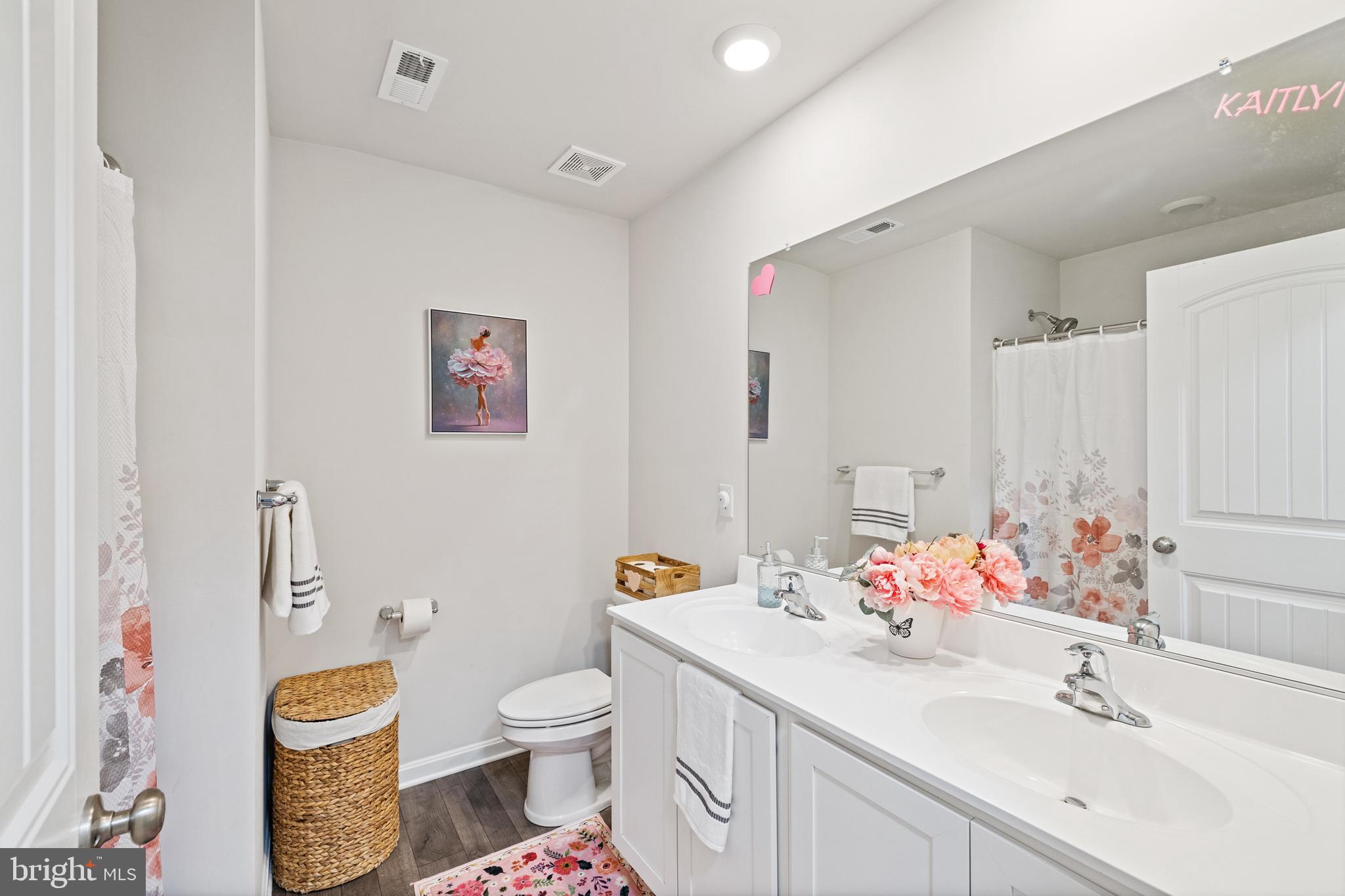 THE VILLAGE AT CHESTERTOWN - Residential