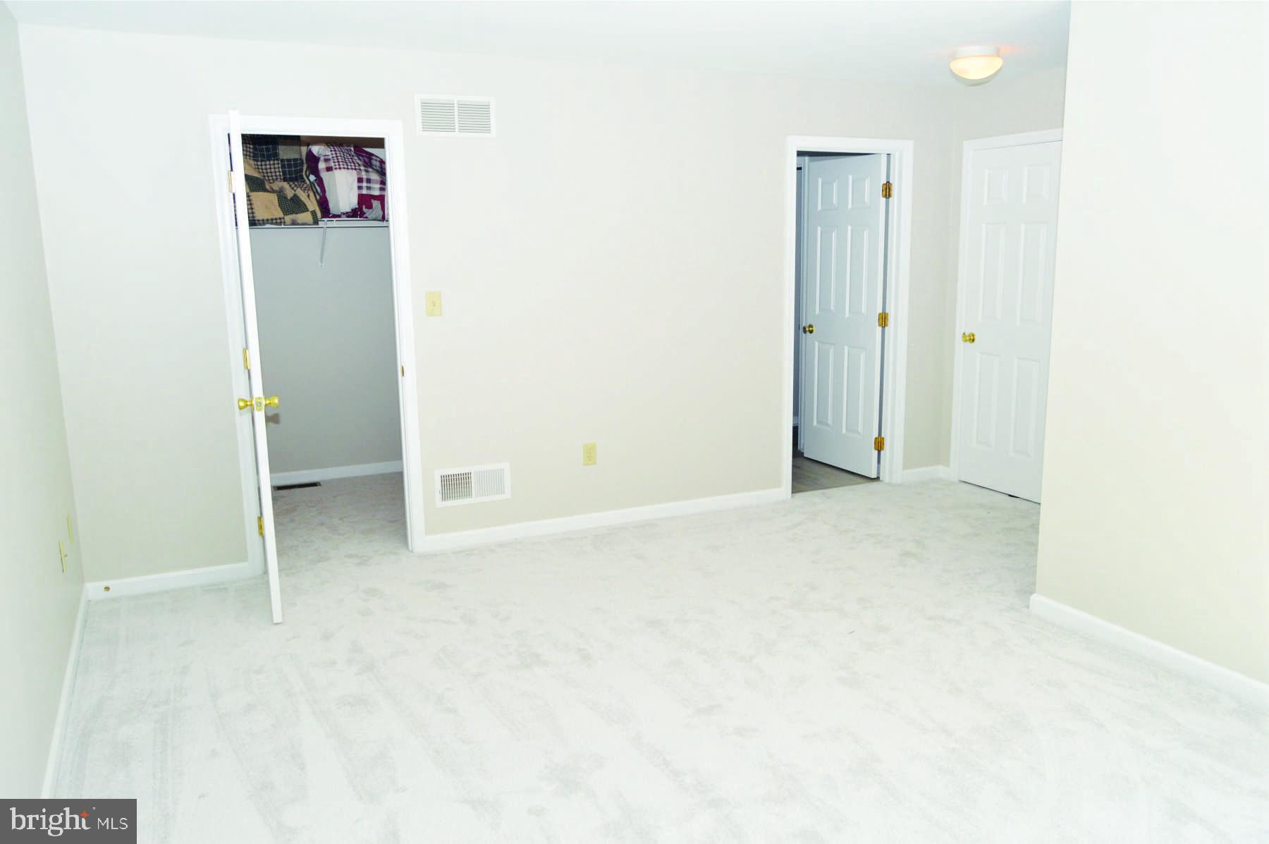 THE PINES - Residential