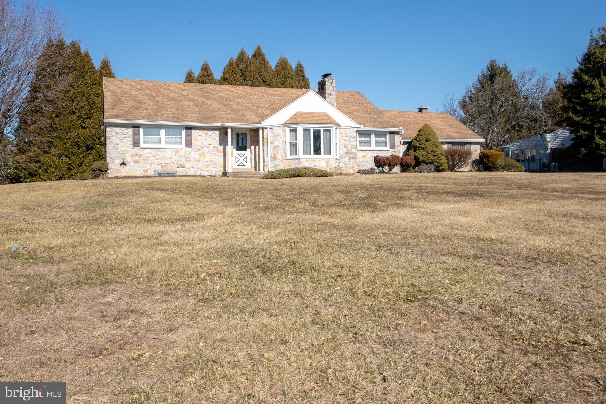 HUNTINGDON VALLEY - Residential