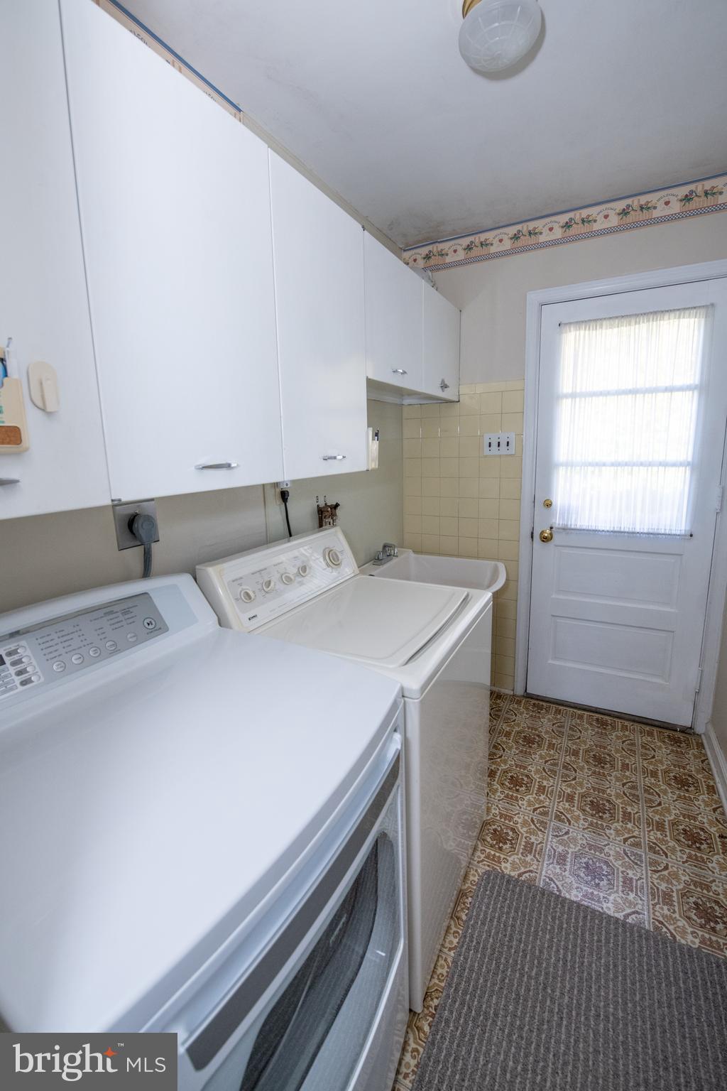 HUNTINGDON VALLEY - Residential