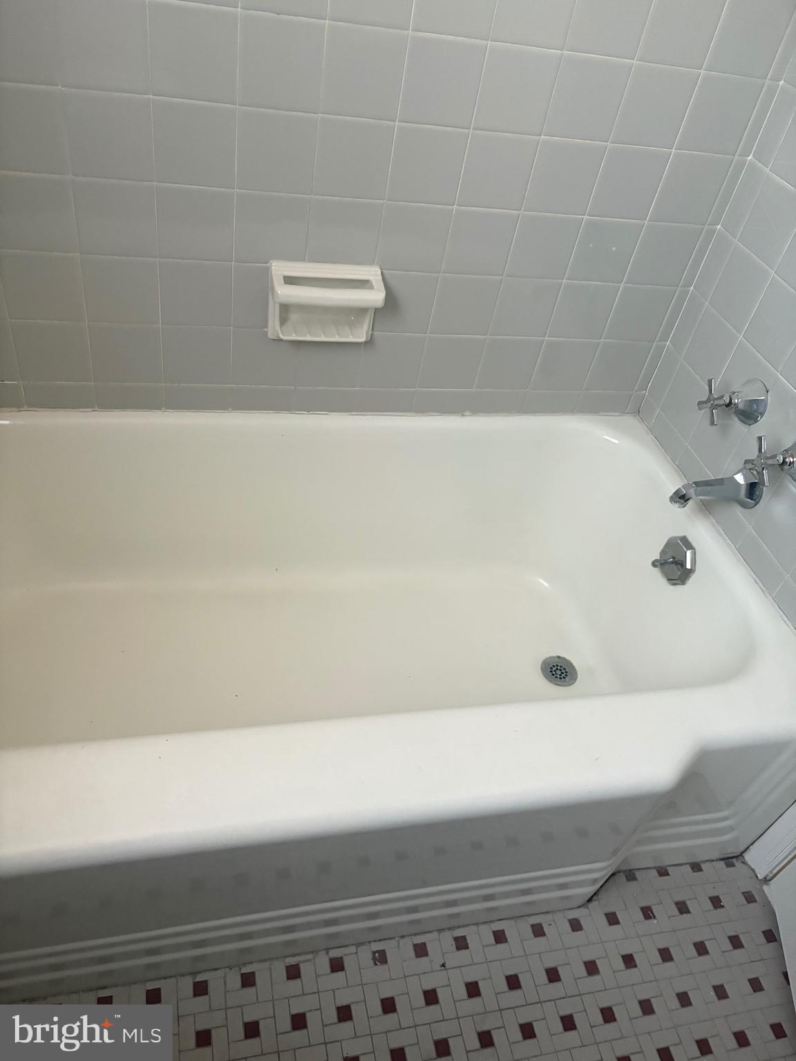 HUNTINGDON VALLEY - Residential