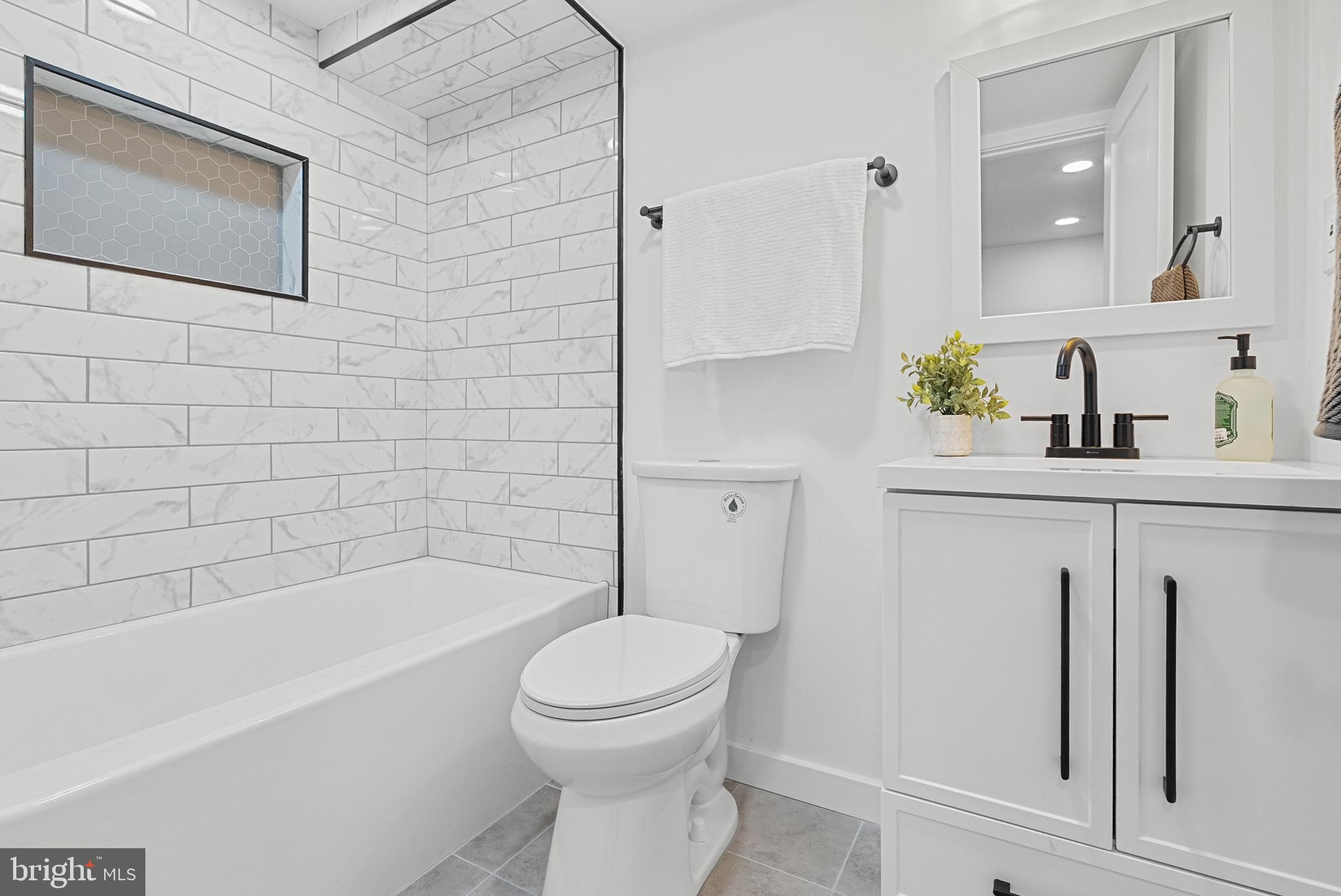 BROADWAY EAST - Residential