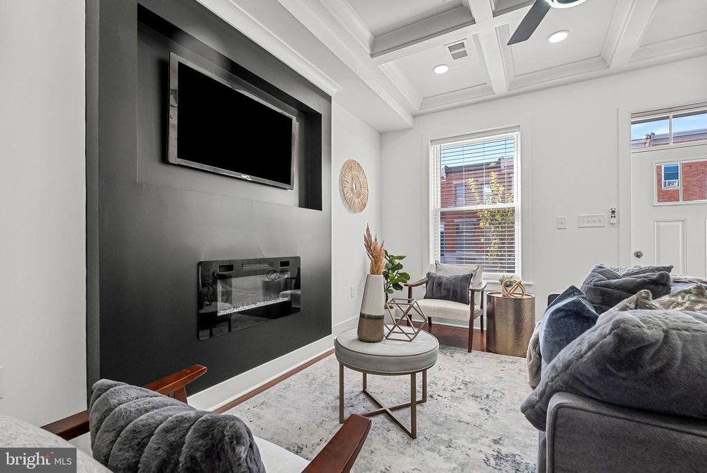 Photo of 1315 N Montford Avenue, BALTIMORE, MD 21213 (MLS # MDBA2187872)