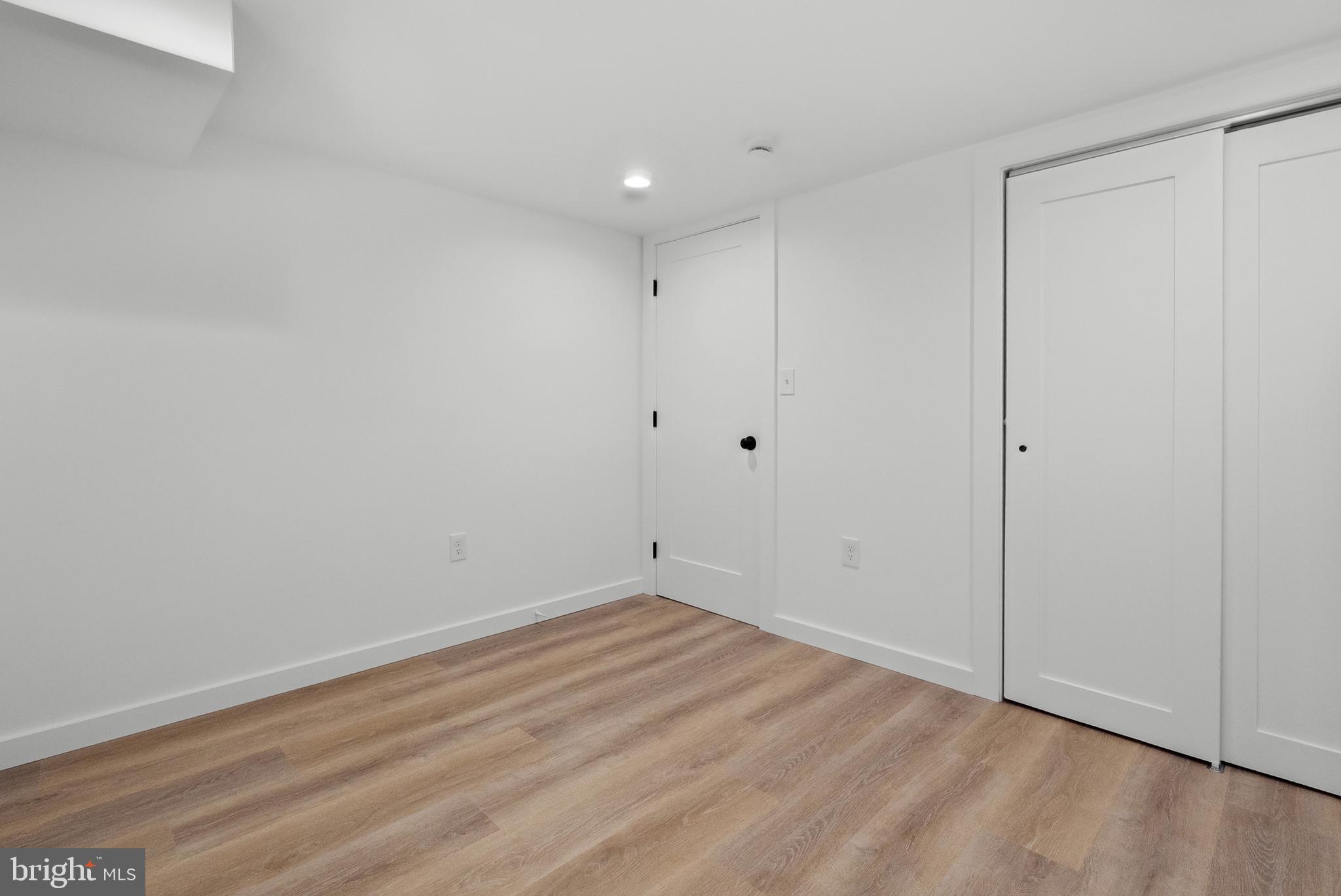 BROADWAY EAST - Residential