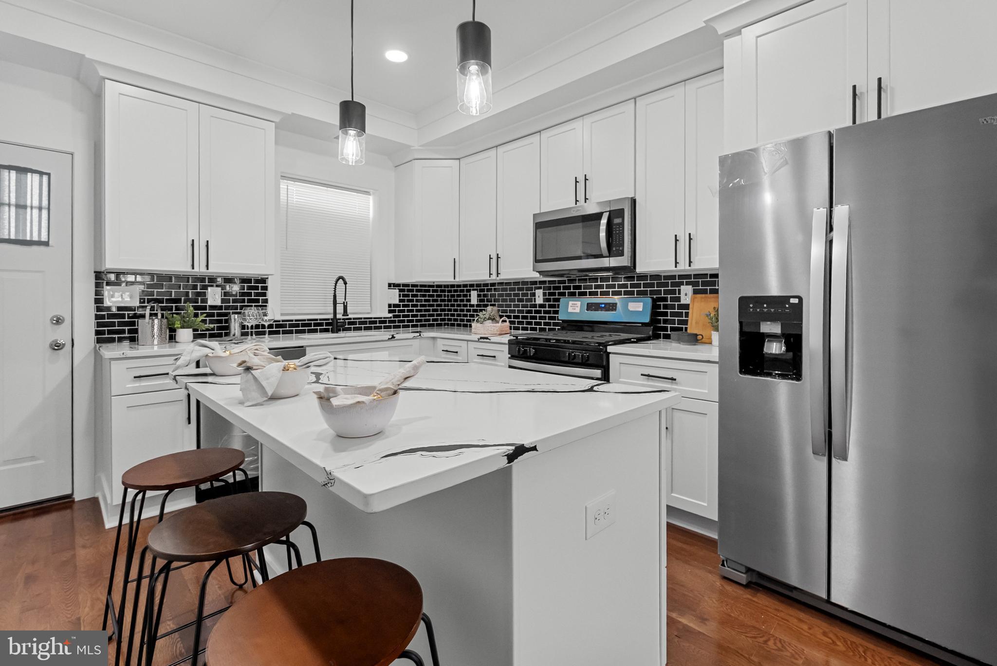 BROADWAY EAST - Residential