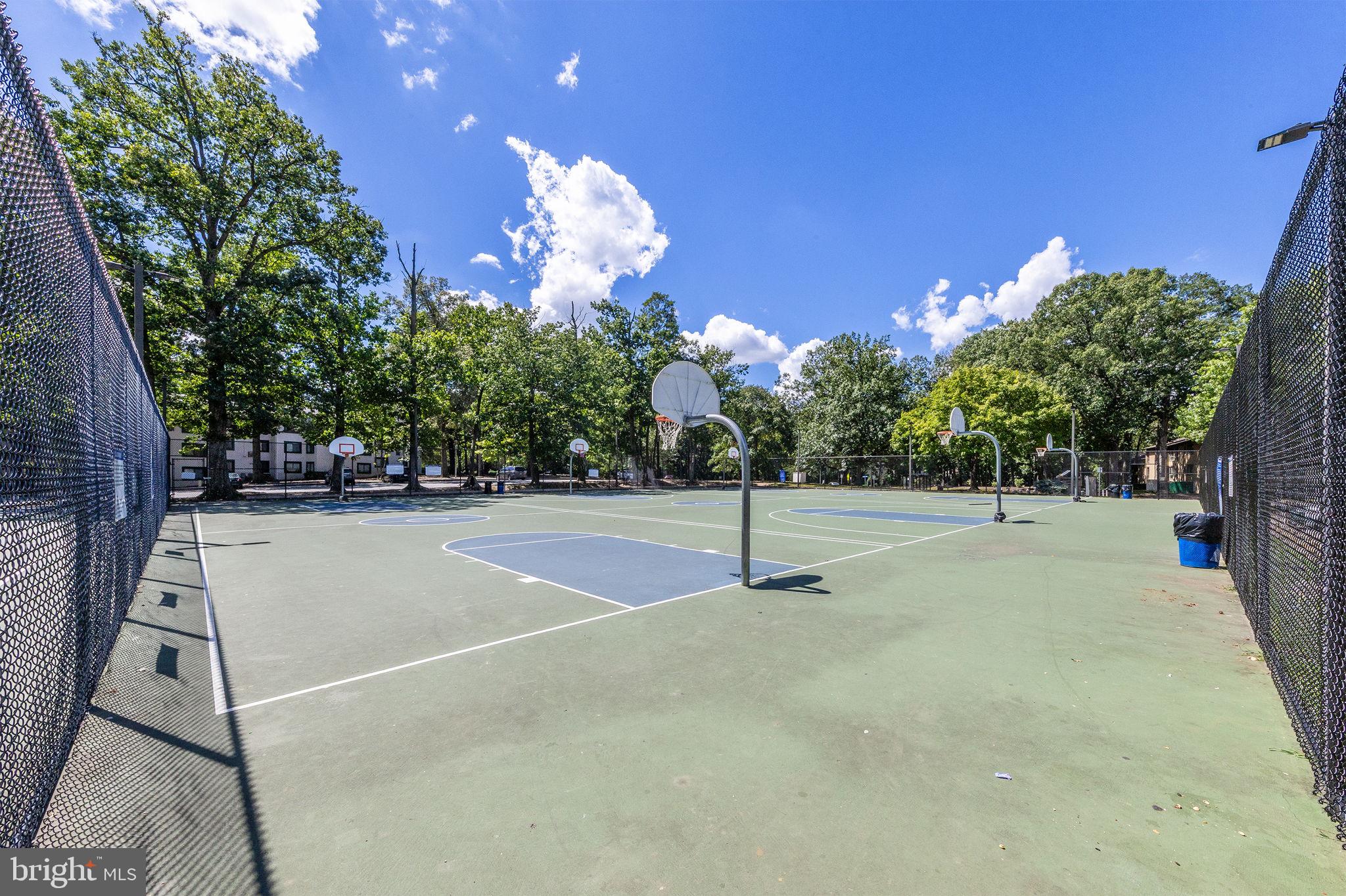 RESTON - Residential Lease