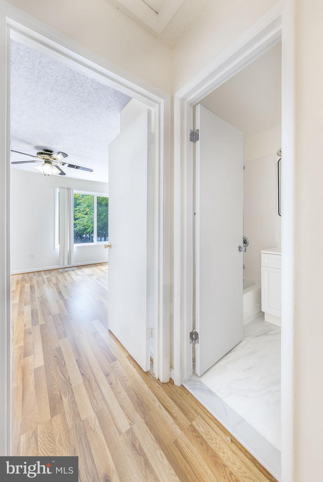 RESTON - Residential Lease