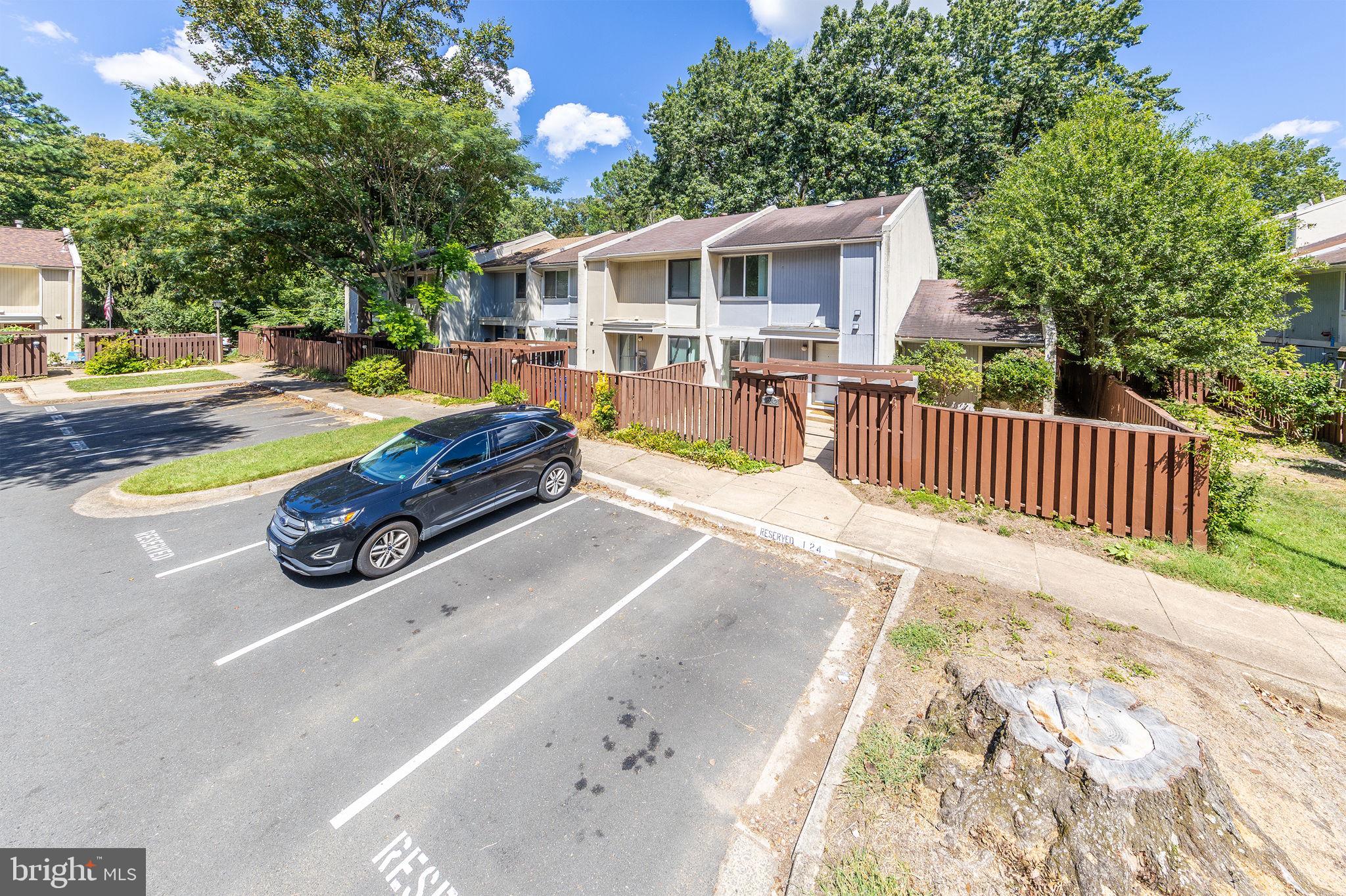 RESTON - Residential Lease