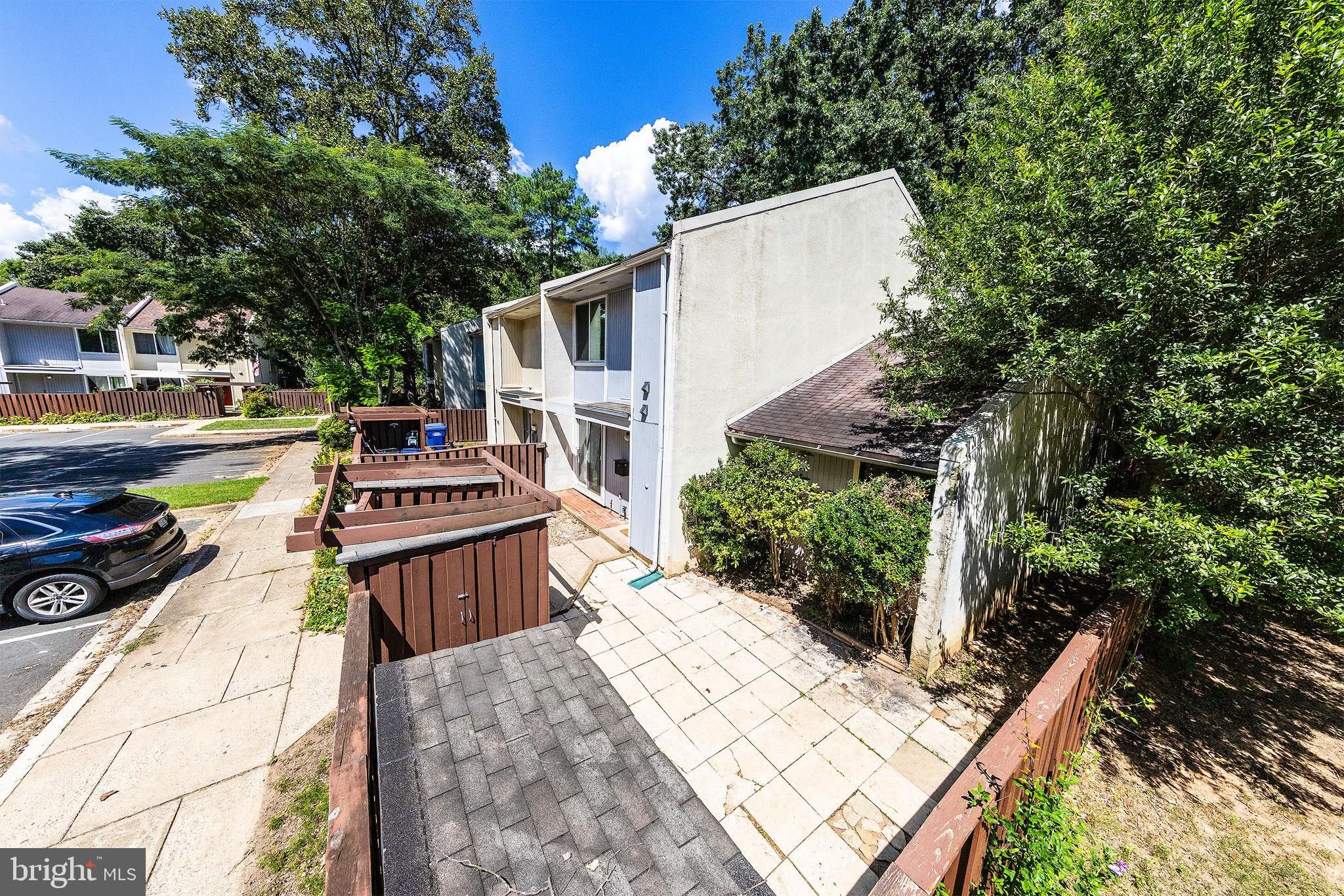 RESTON - Residential Lease