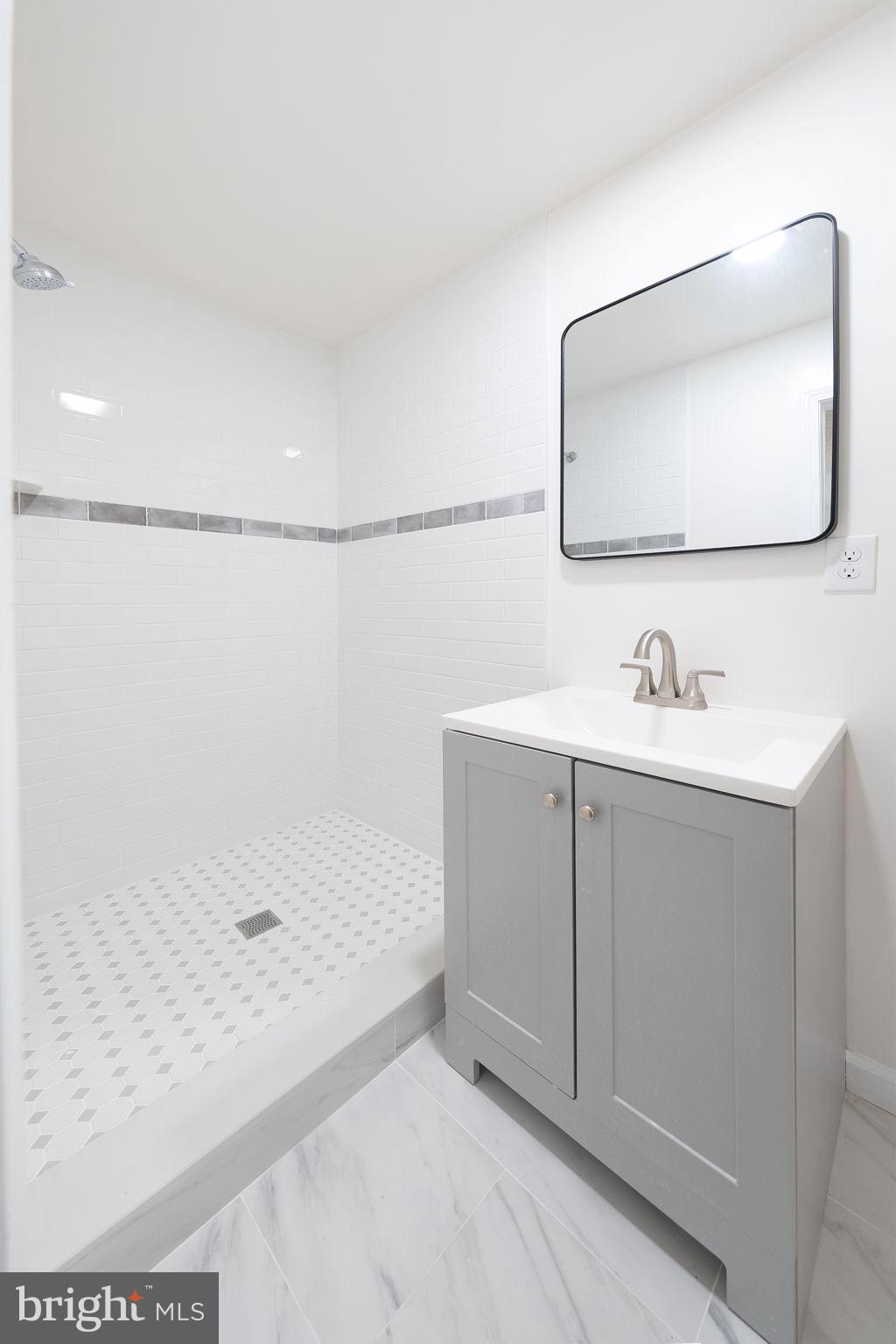 RESTON - Residential Lease