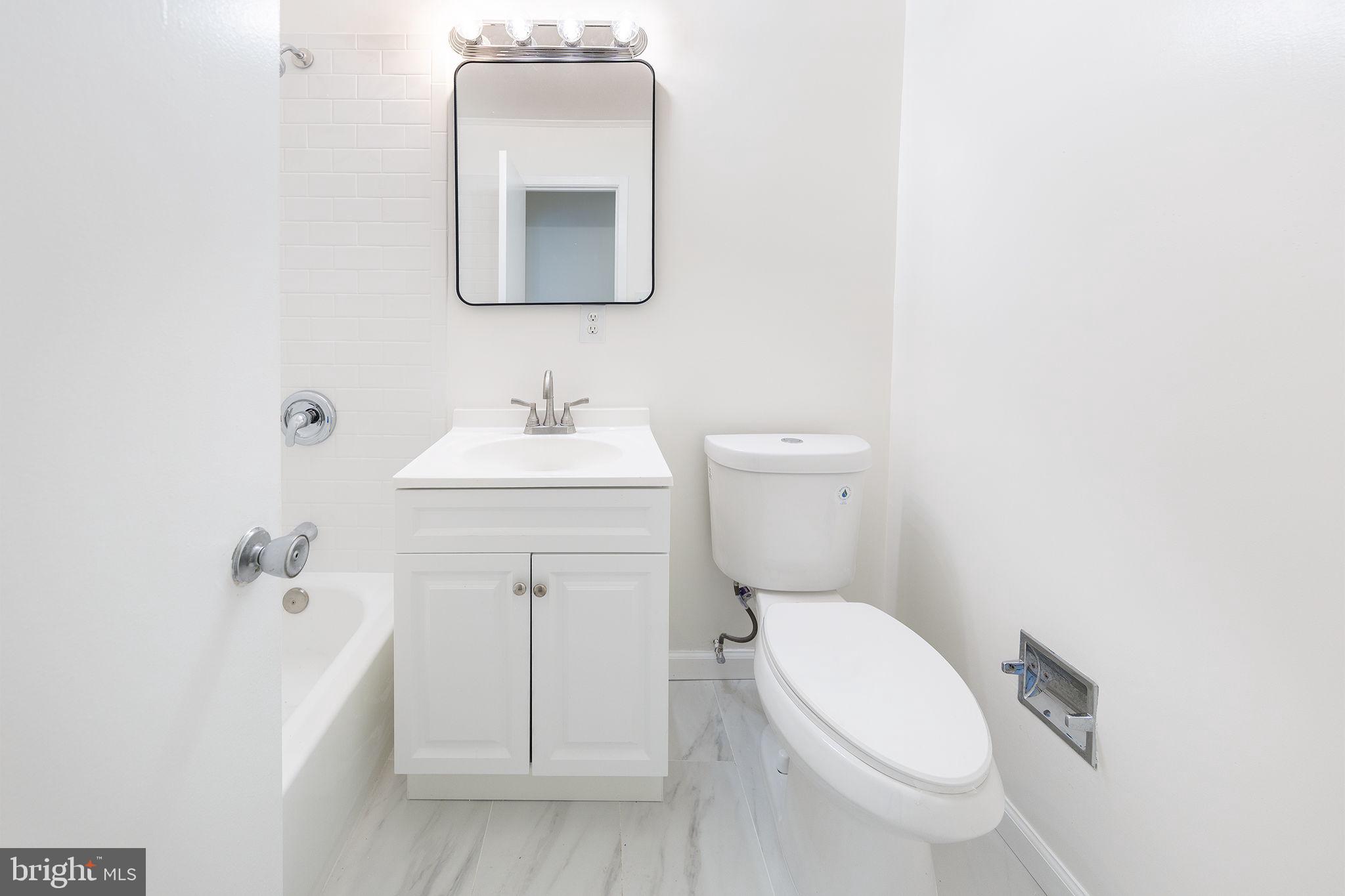 RESTON - Residential Lease