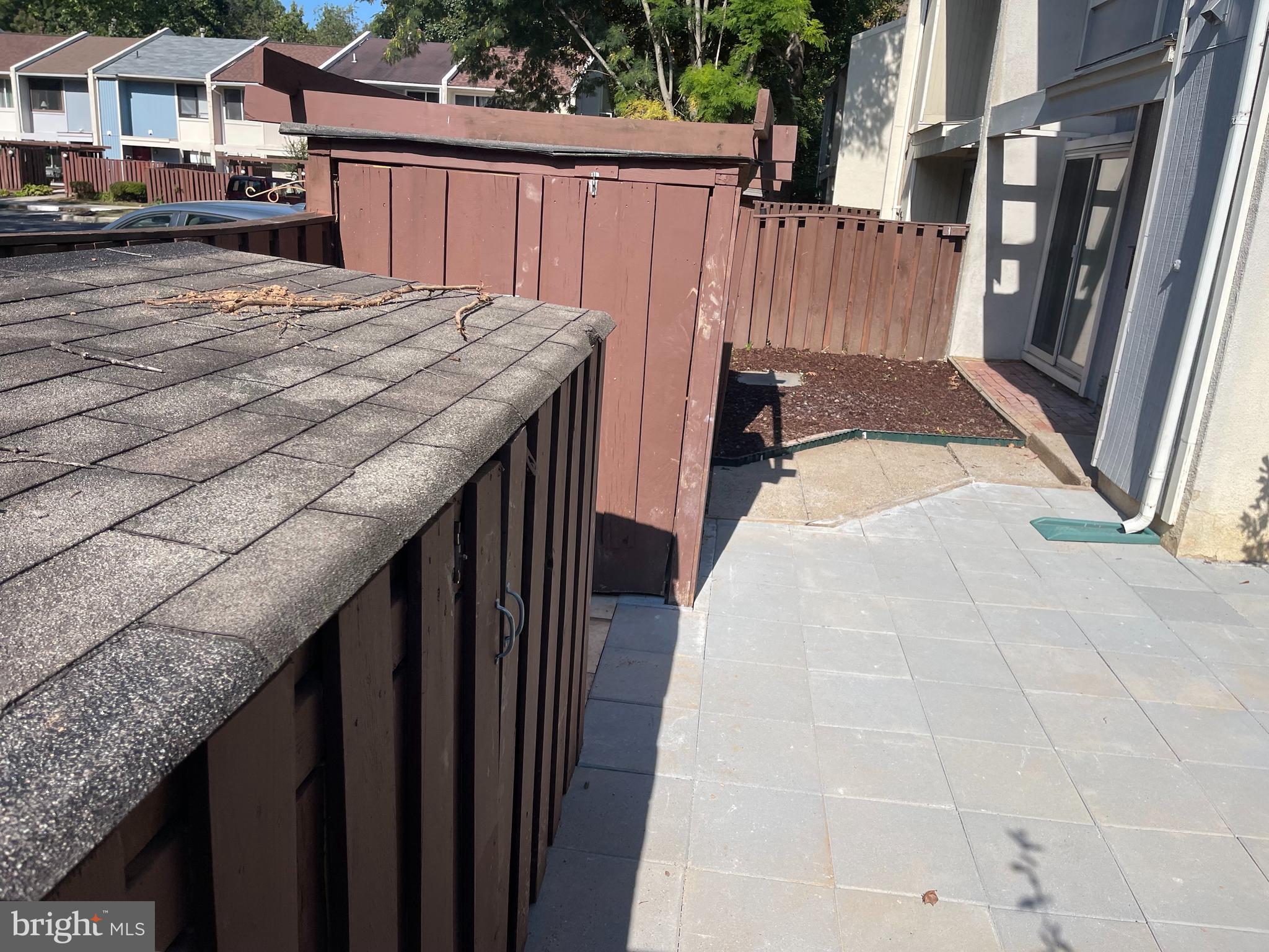 RESTON - Residential Lease