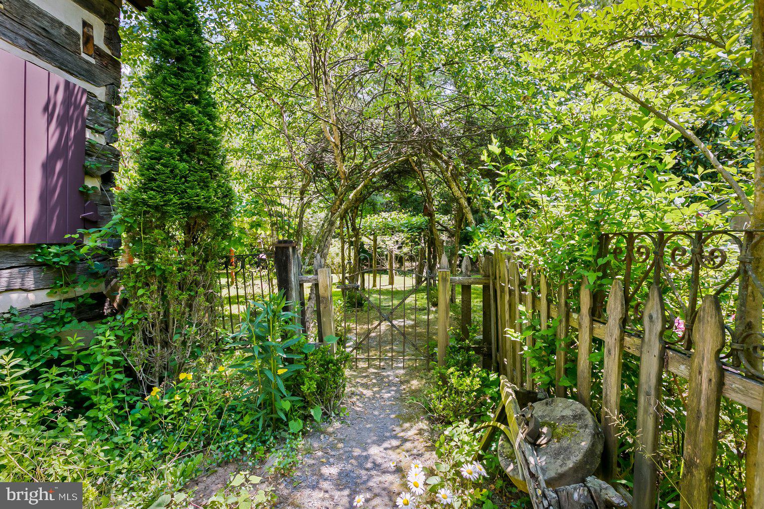 OVERLOOK - Residential