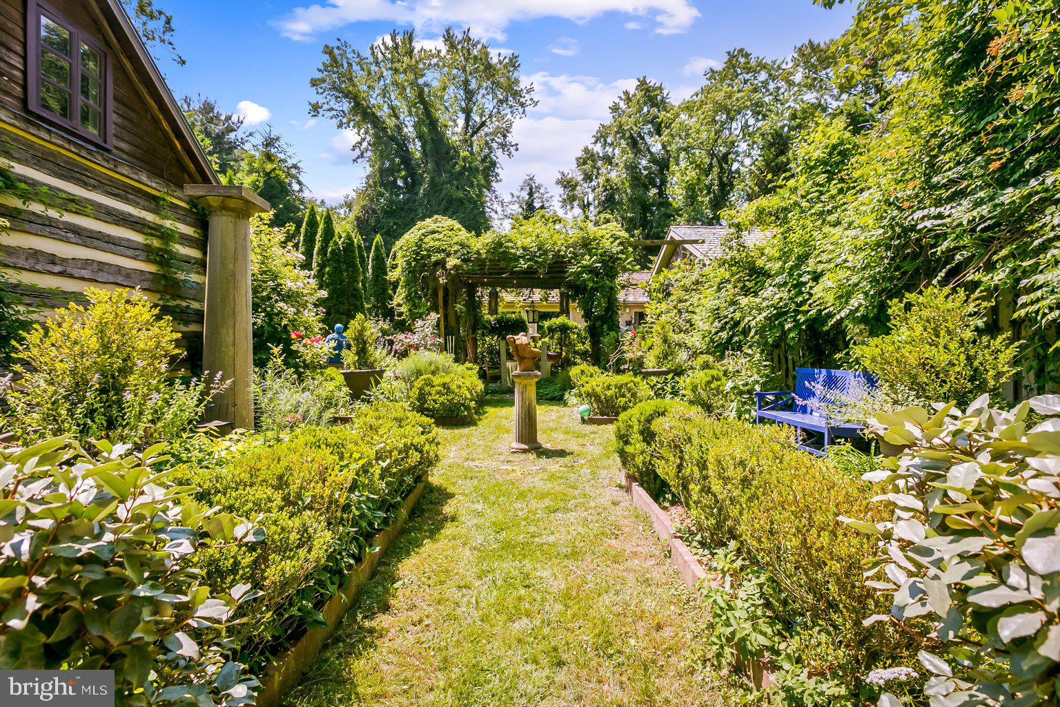 OVERLOOK - Residential