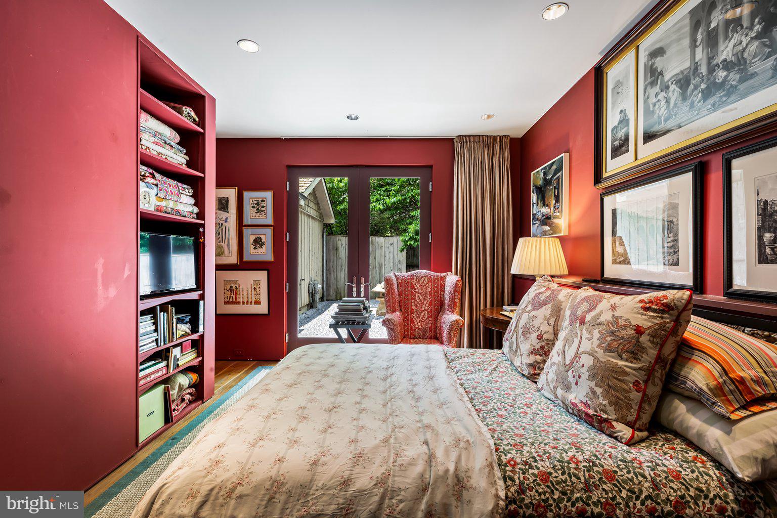 OVERLOOK - Residential