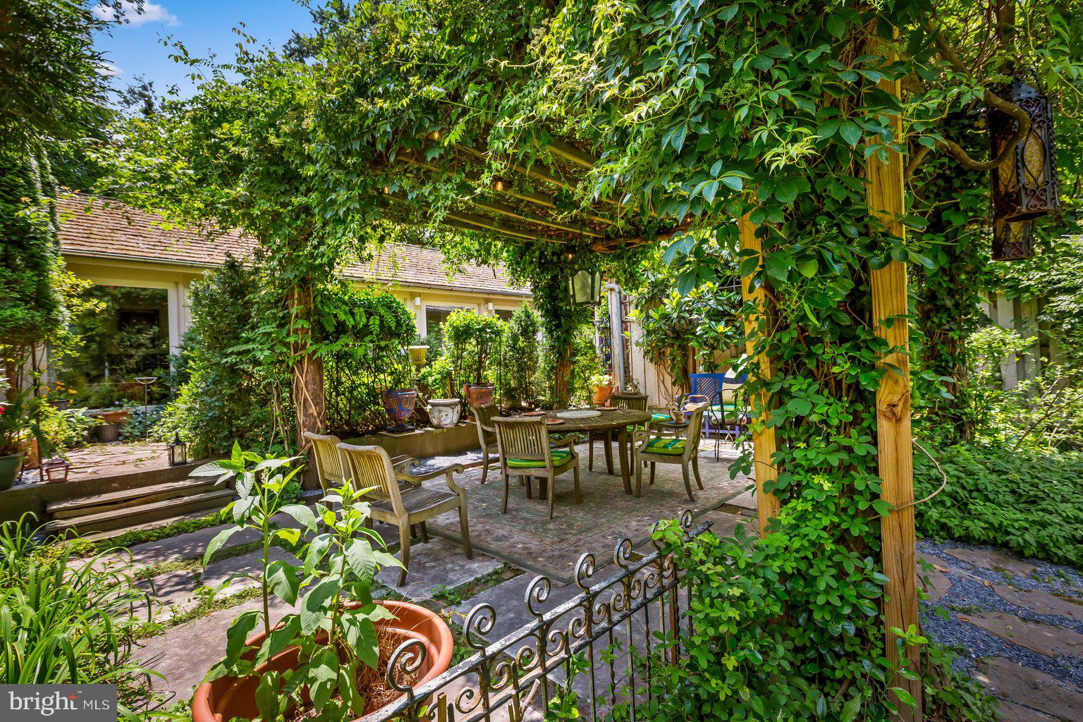 OVERLOOK - Residential