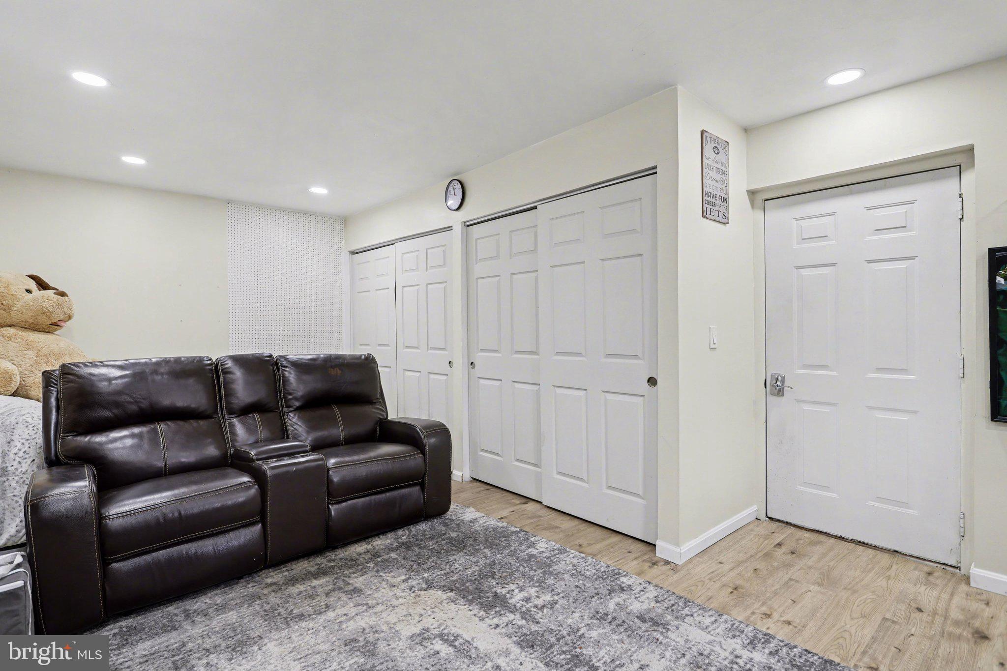 NONE, RURAL - Residential