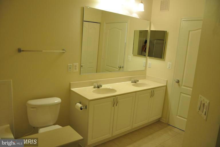 HIGH VIEW AT HUNT VALLEY - Residential Lease