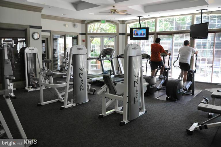 HIGH VIEW AT HUNT VALLEY - Residential Lease