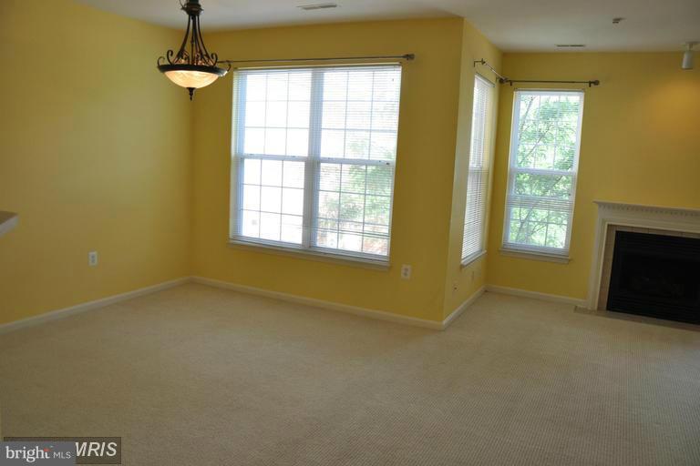 HIGH VIEW AT HUNT VALLEY - Residential Lease