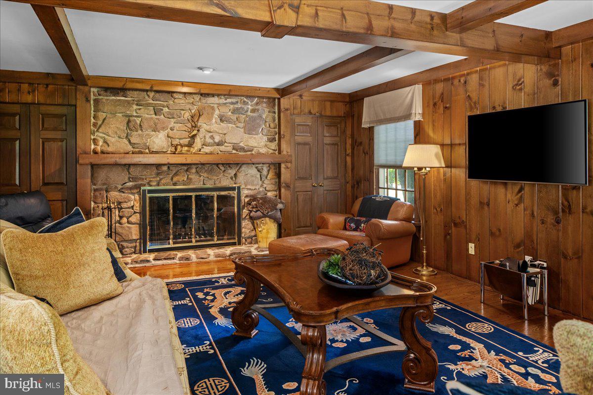 CEDAR GLEN - Residential