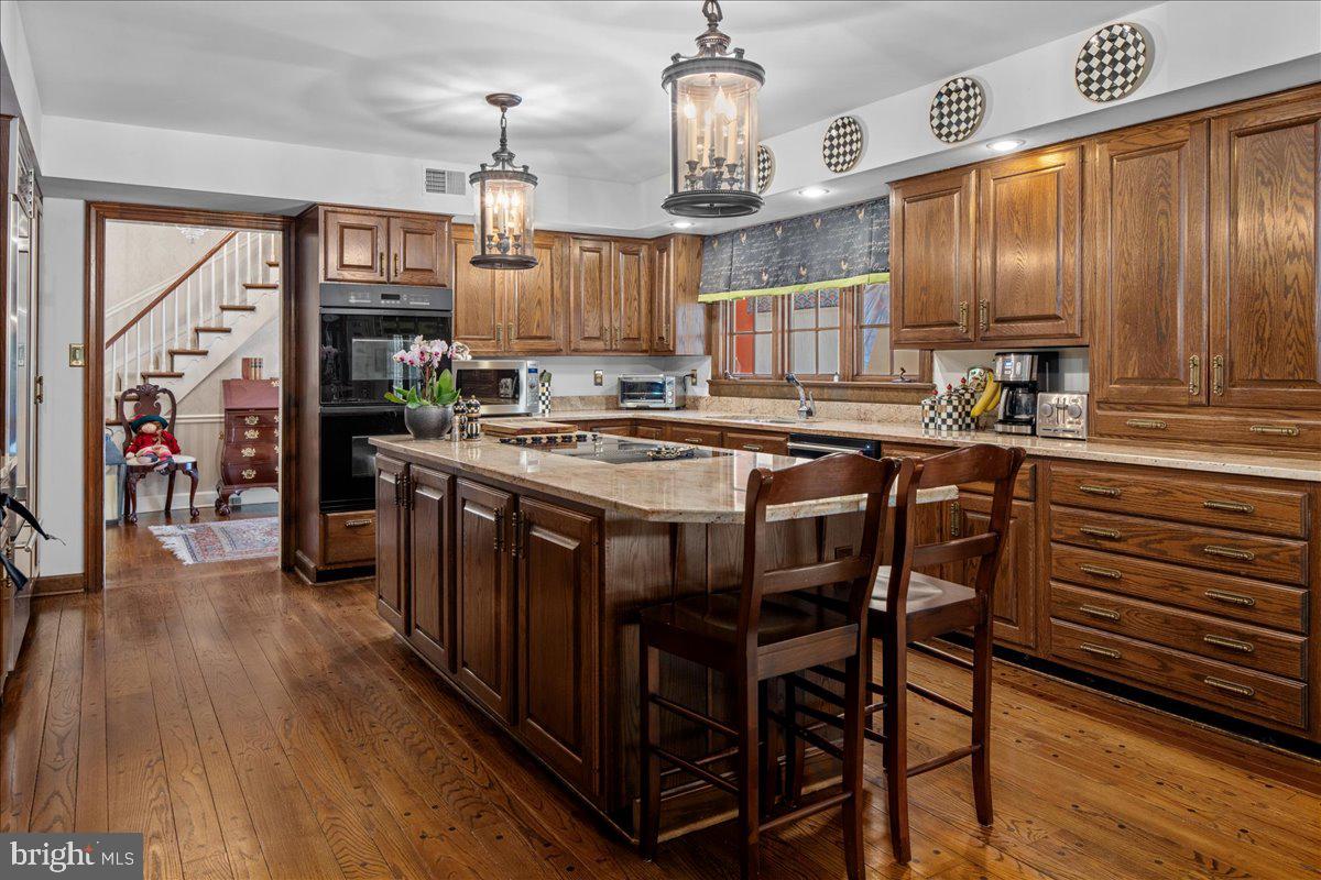 CEDAR GLEN - Residential