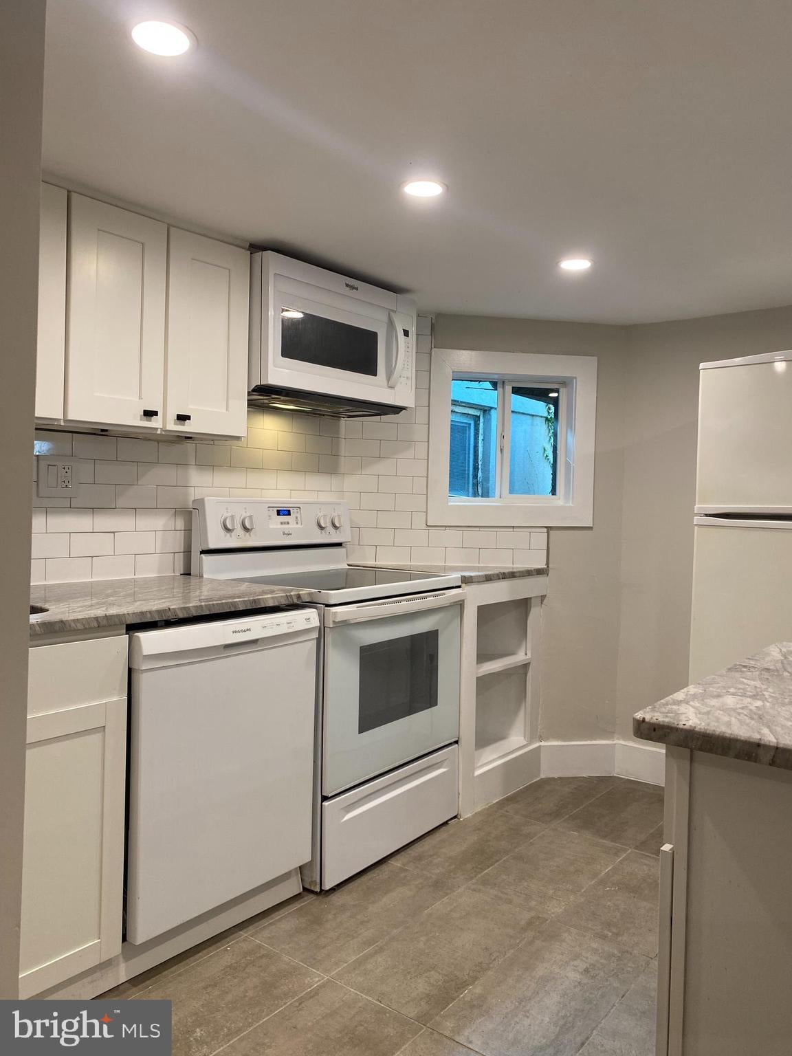 719 QUEBEC PLACE NW 1