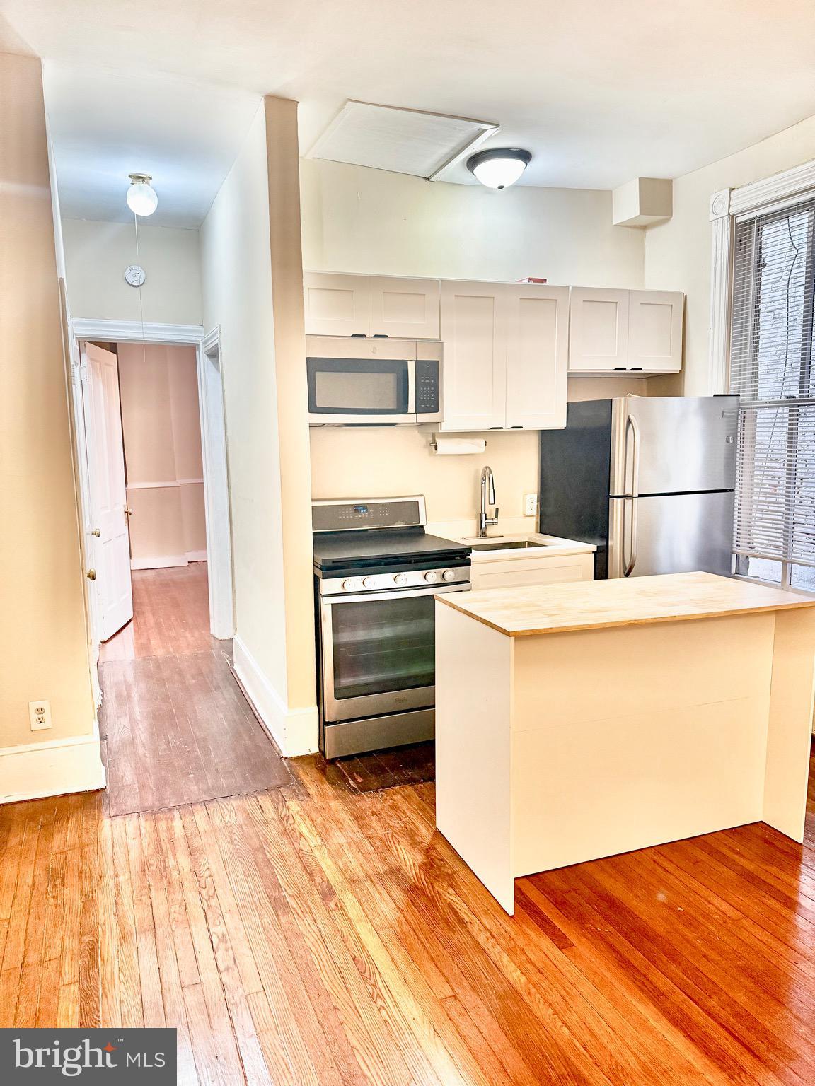 911 PRINCE STREET 2