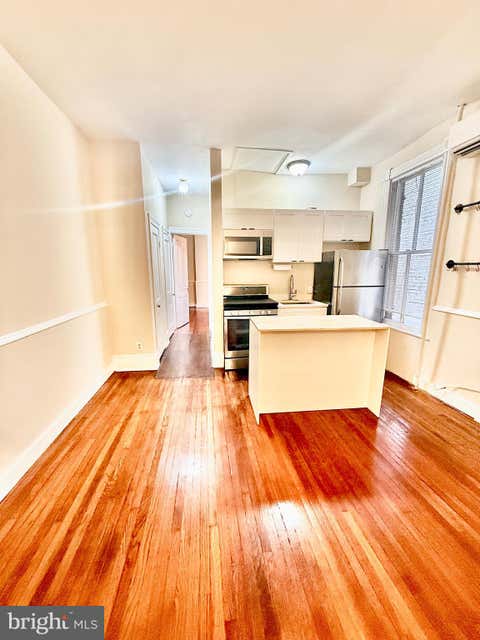 Condo For Rent - 911 Prince Street #2<br/> Alexandria City County, ALEXANDRIA, VA 22314