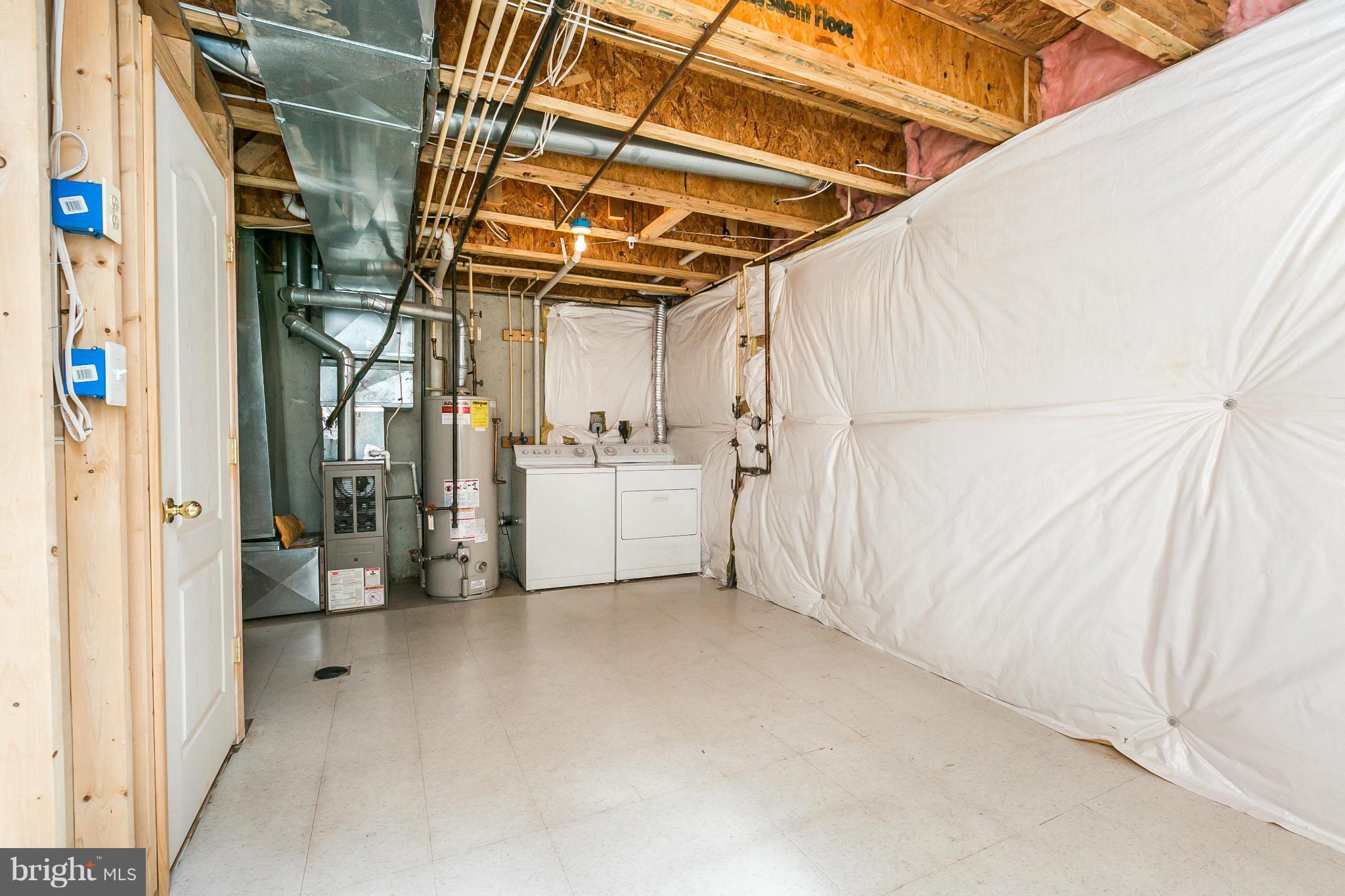 REISTERSTOWN VILLAGE - Residential