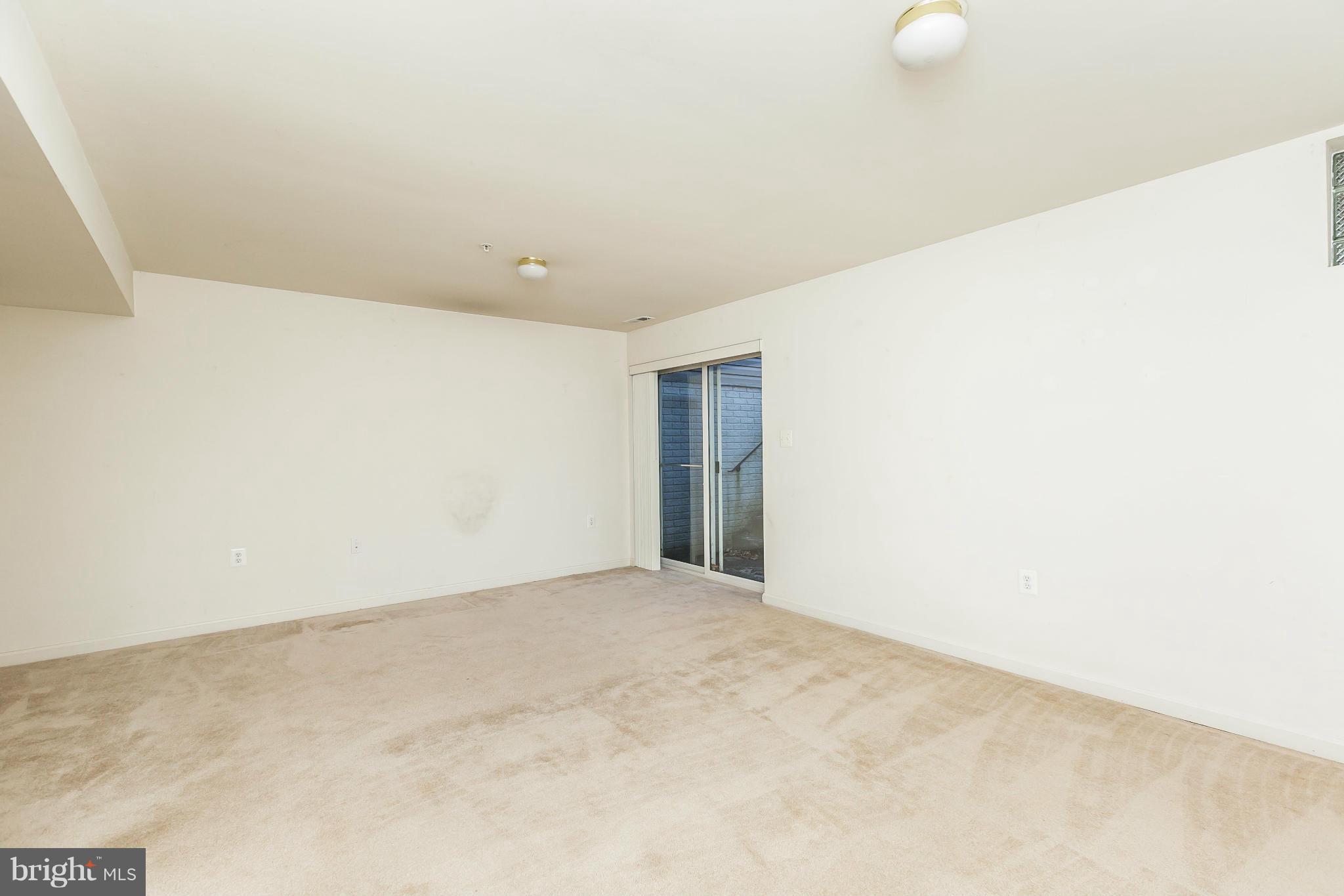 REISTERSTOWN VILLAGE - Residential